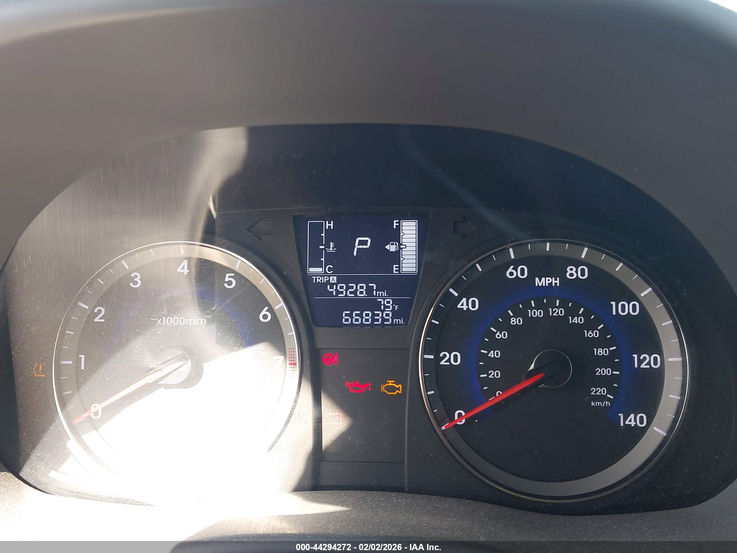 HYUNDAI ACCENT image 7