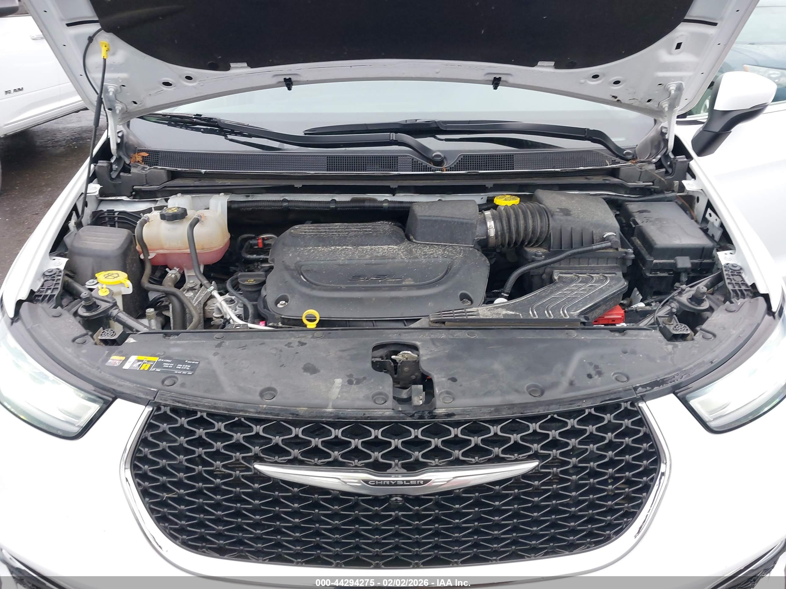 CHRYSLER PACIFICA image 10