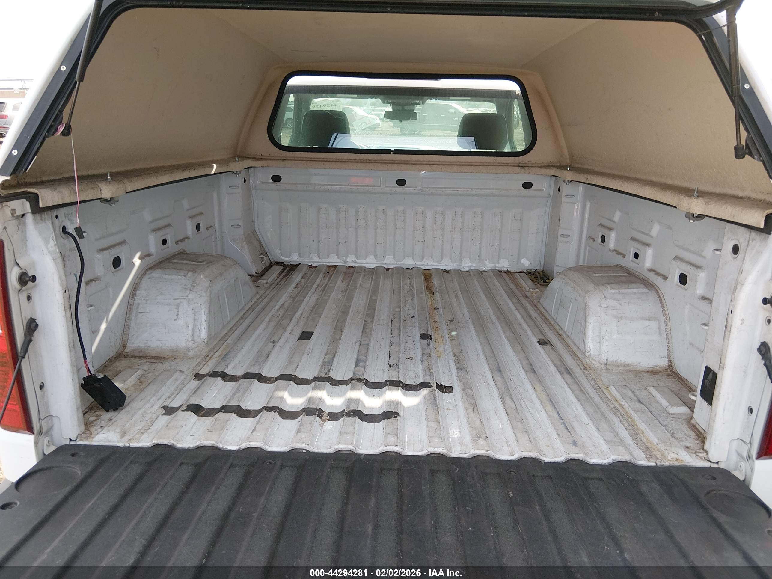 CHEVROLET SILVERADO image 8