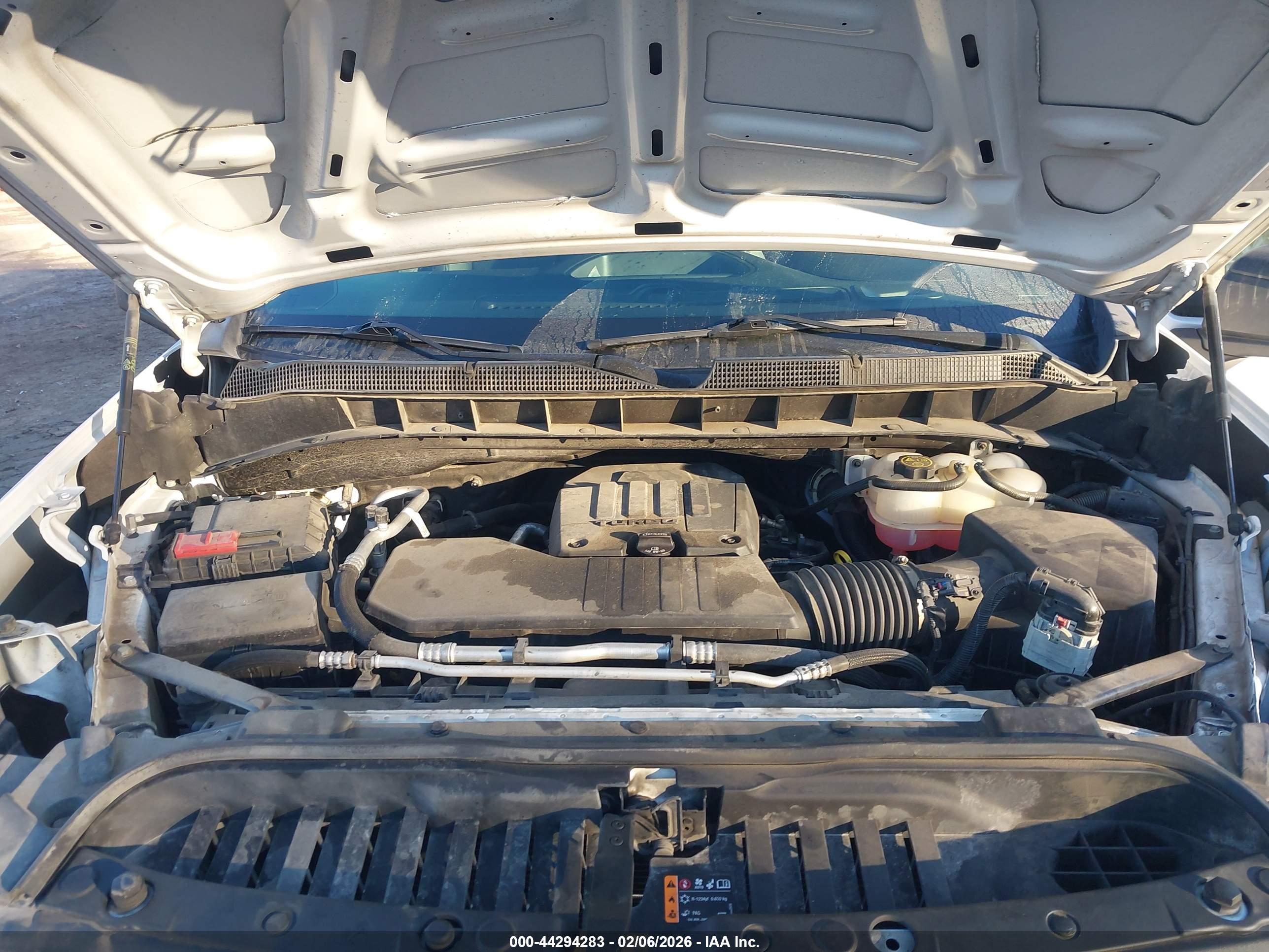 CHEVROLET SILVERADO image 10