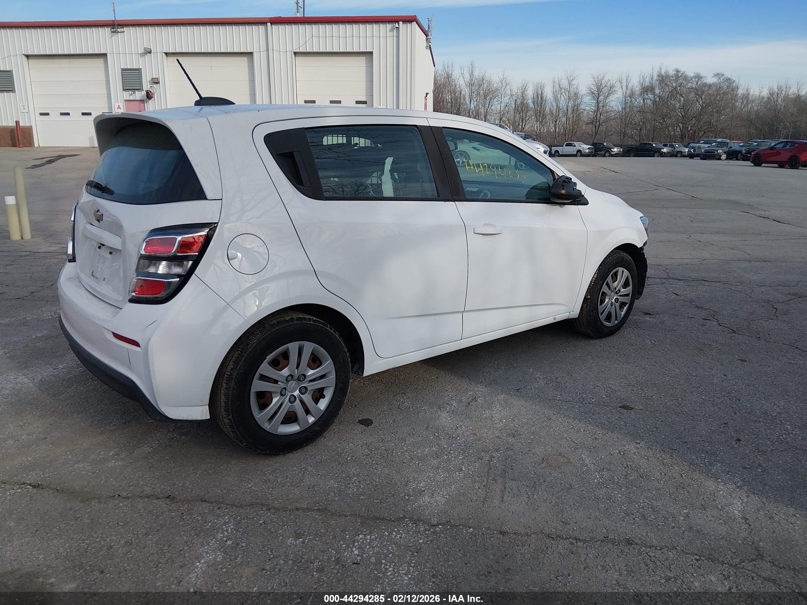 CHEVROLET SONIC image 4