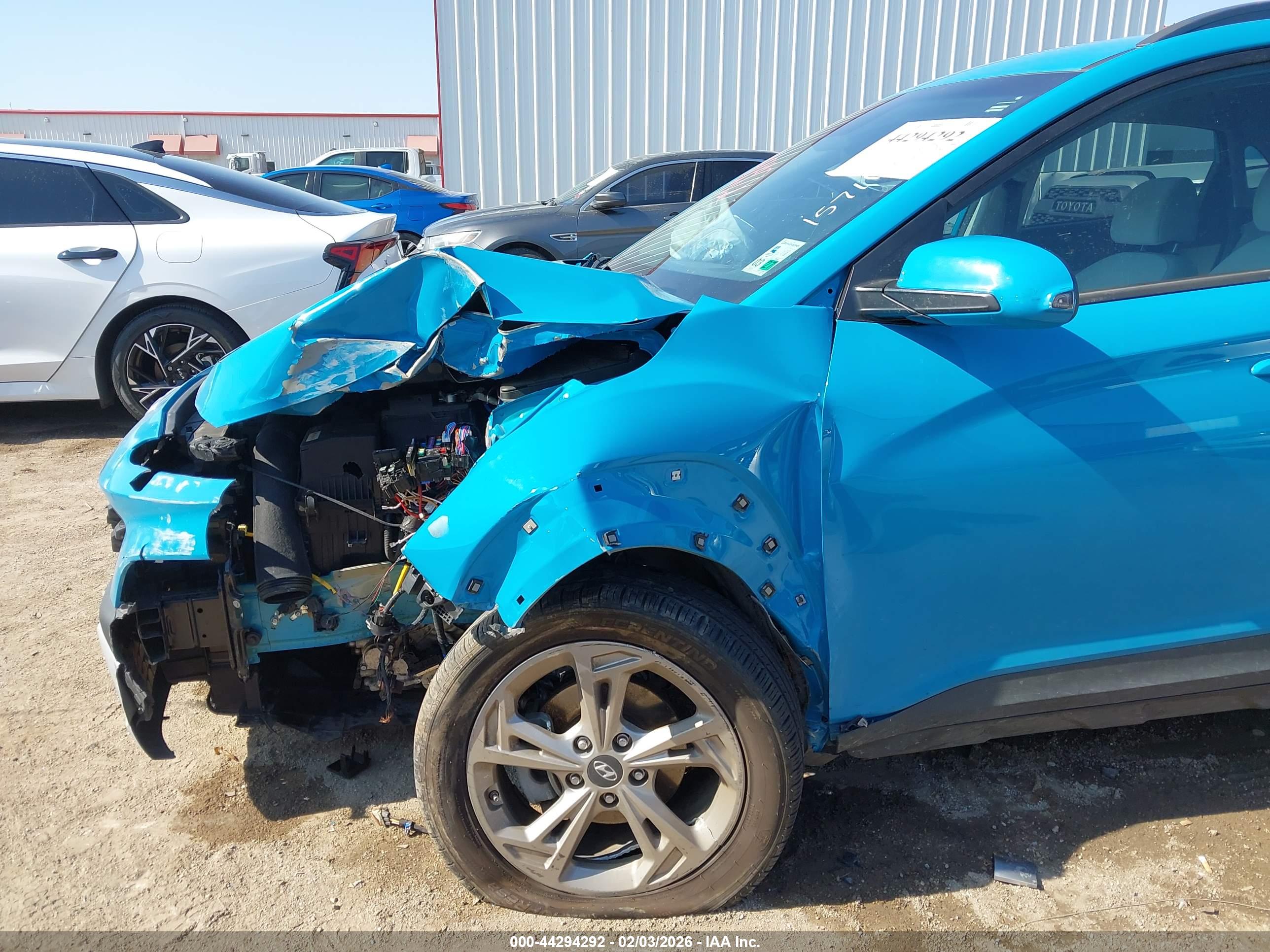 HYUNDAI KONA image 6