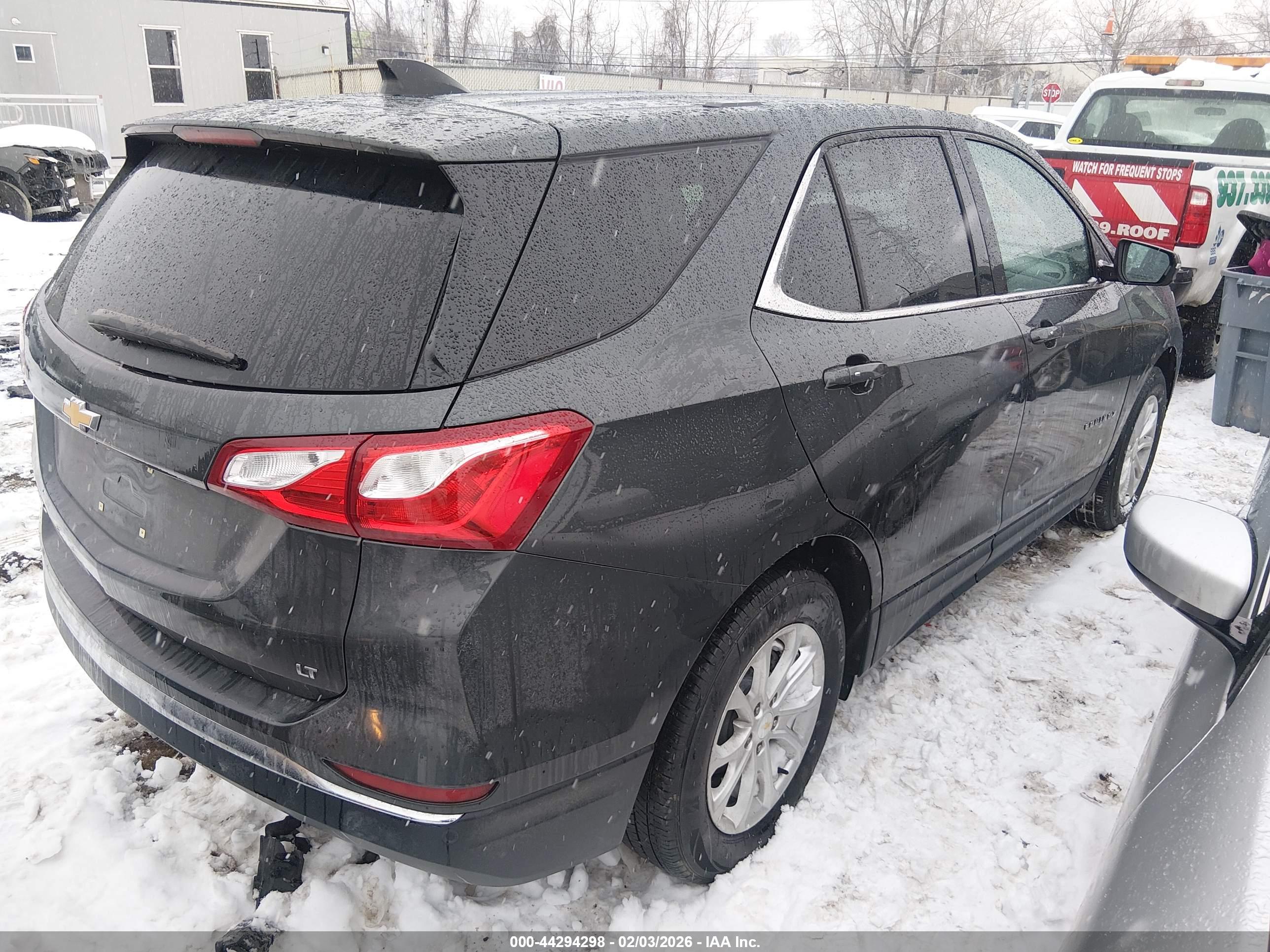 CHEVROLET EQUINOX image 4