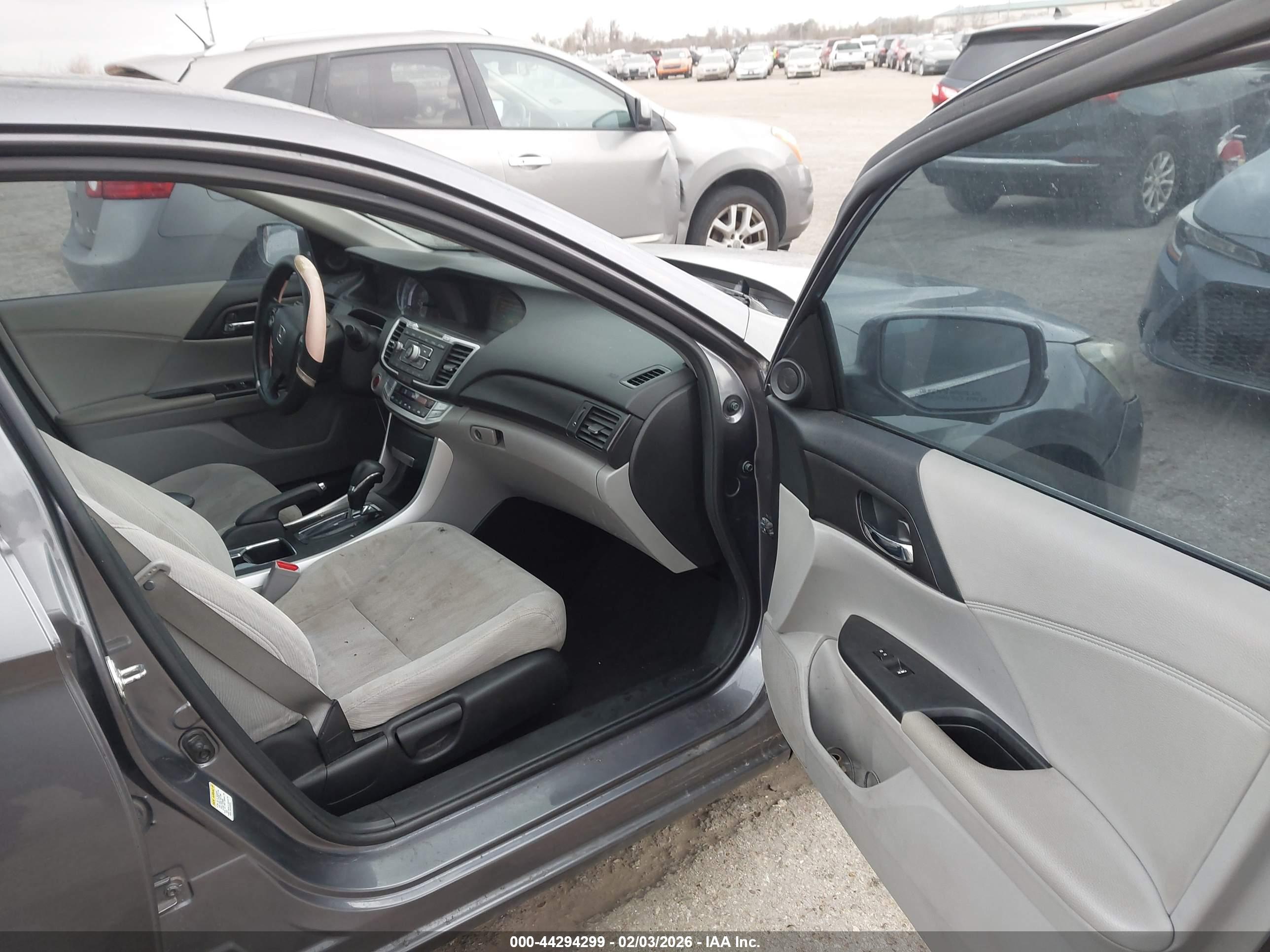 HONDA ACCORD image 5