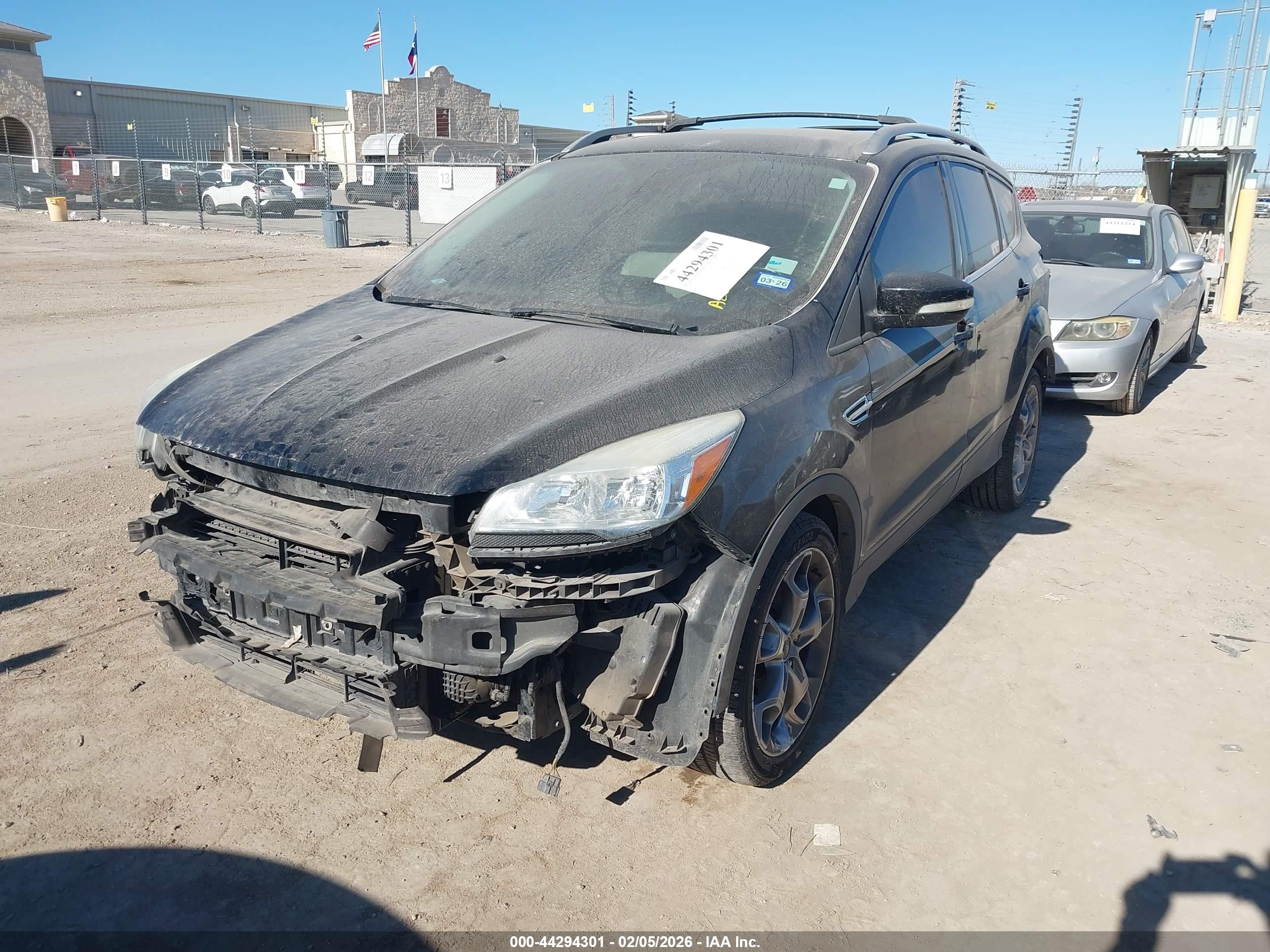 FORD ESCAPE image 2