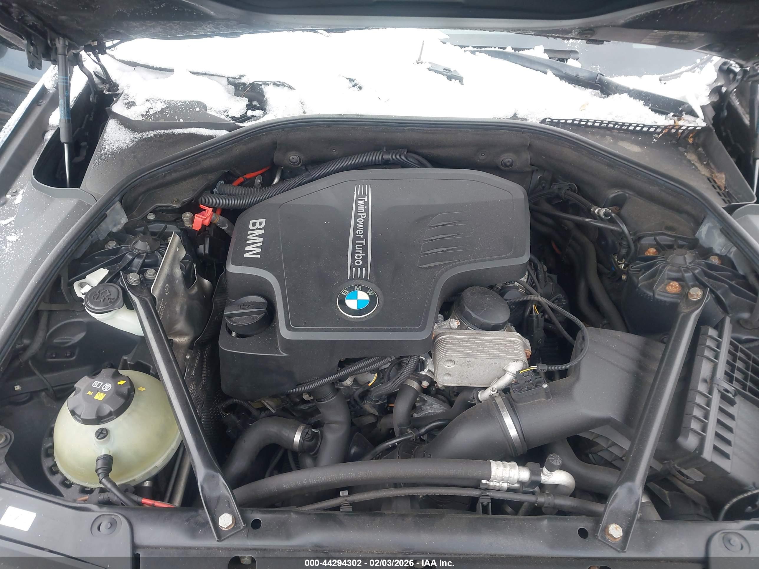 BMW 528I image 10