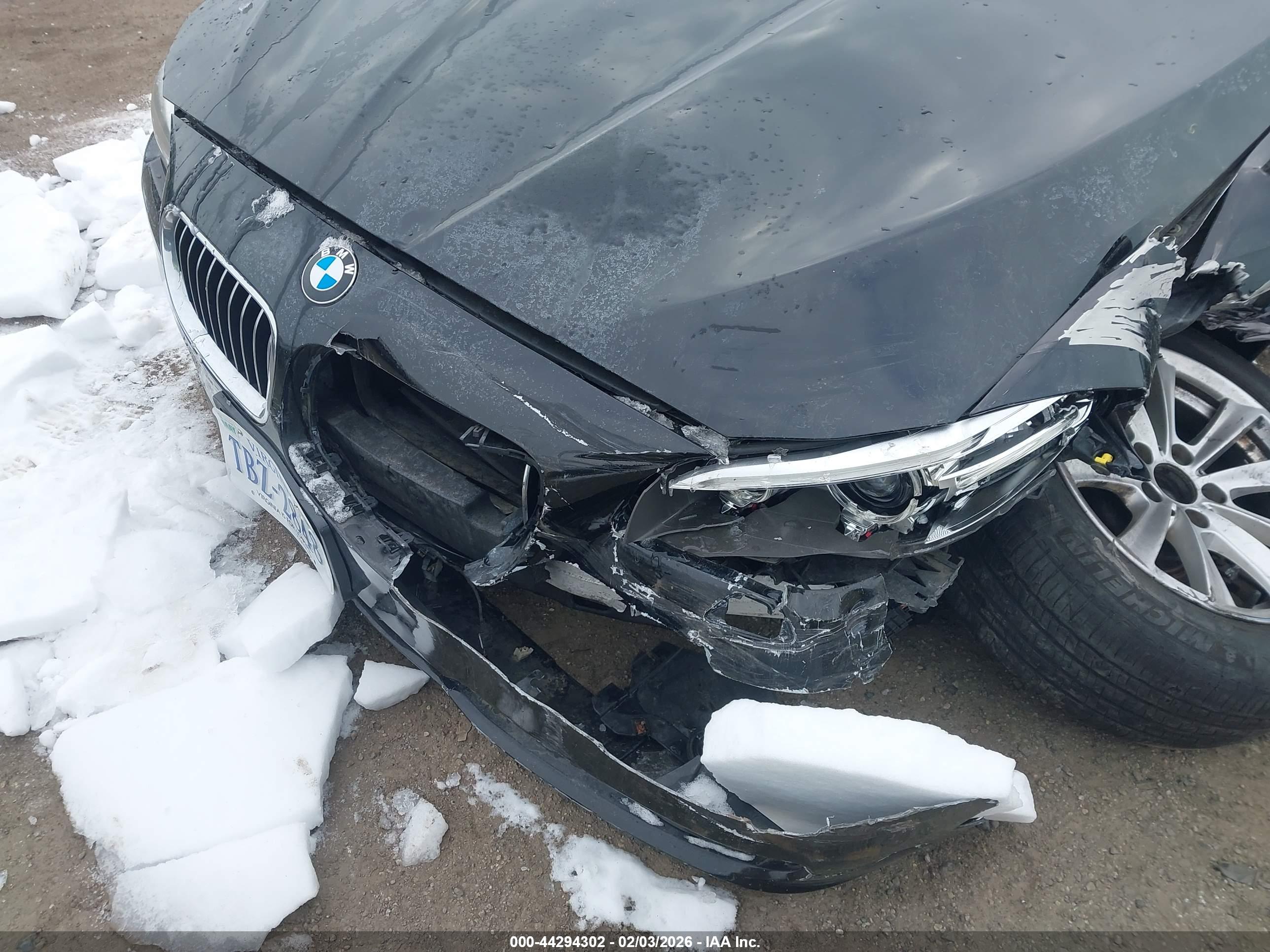 BMW 528I image 6