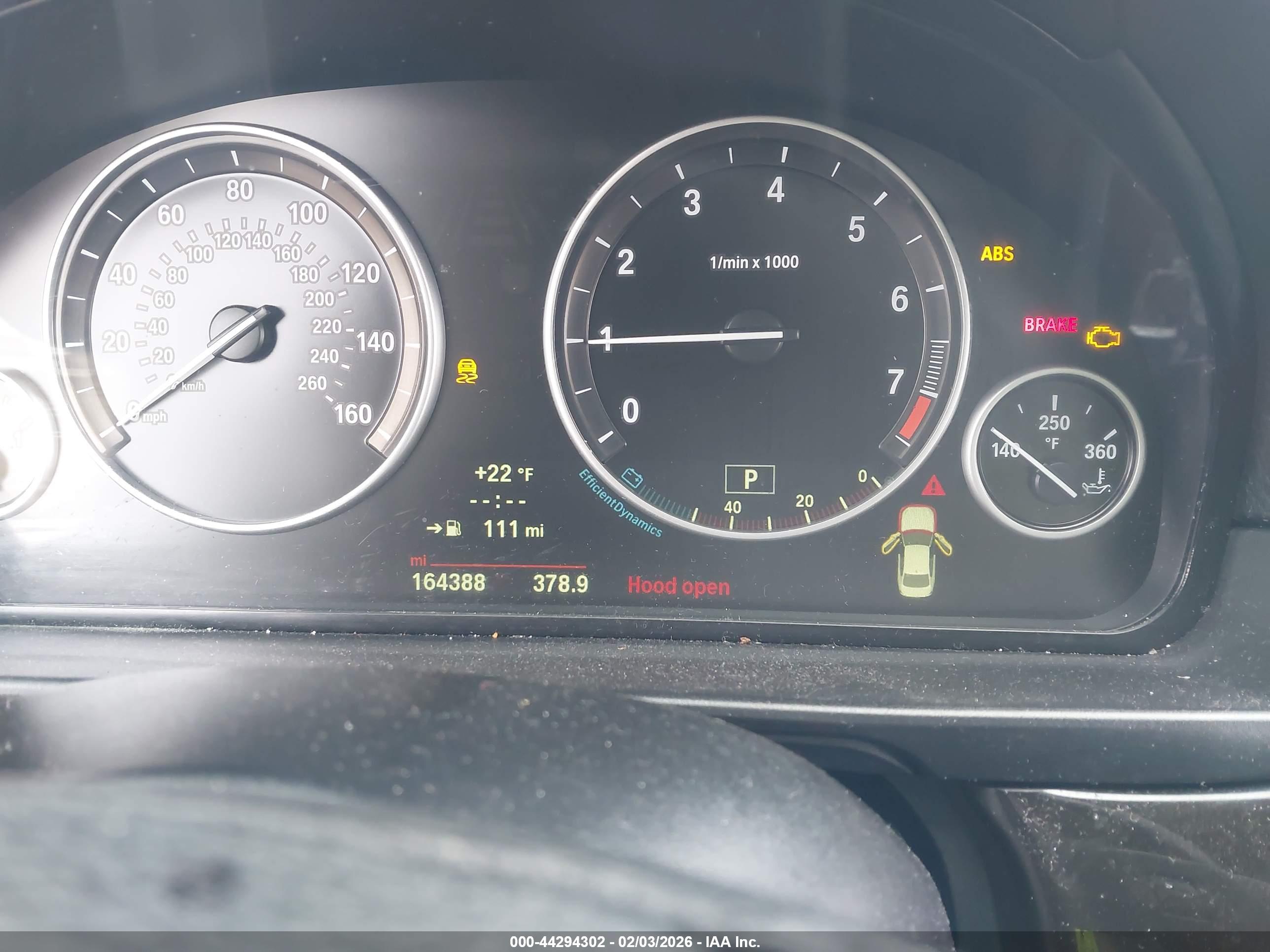 BMW 528I image 7