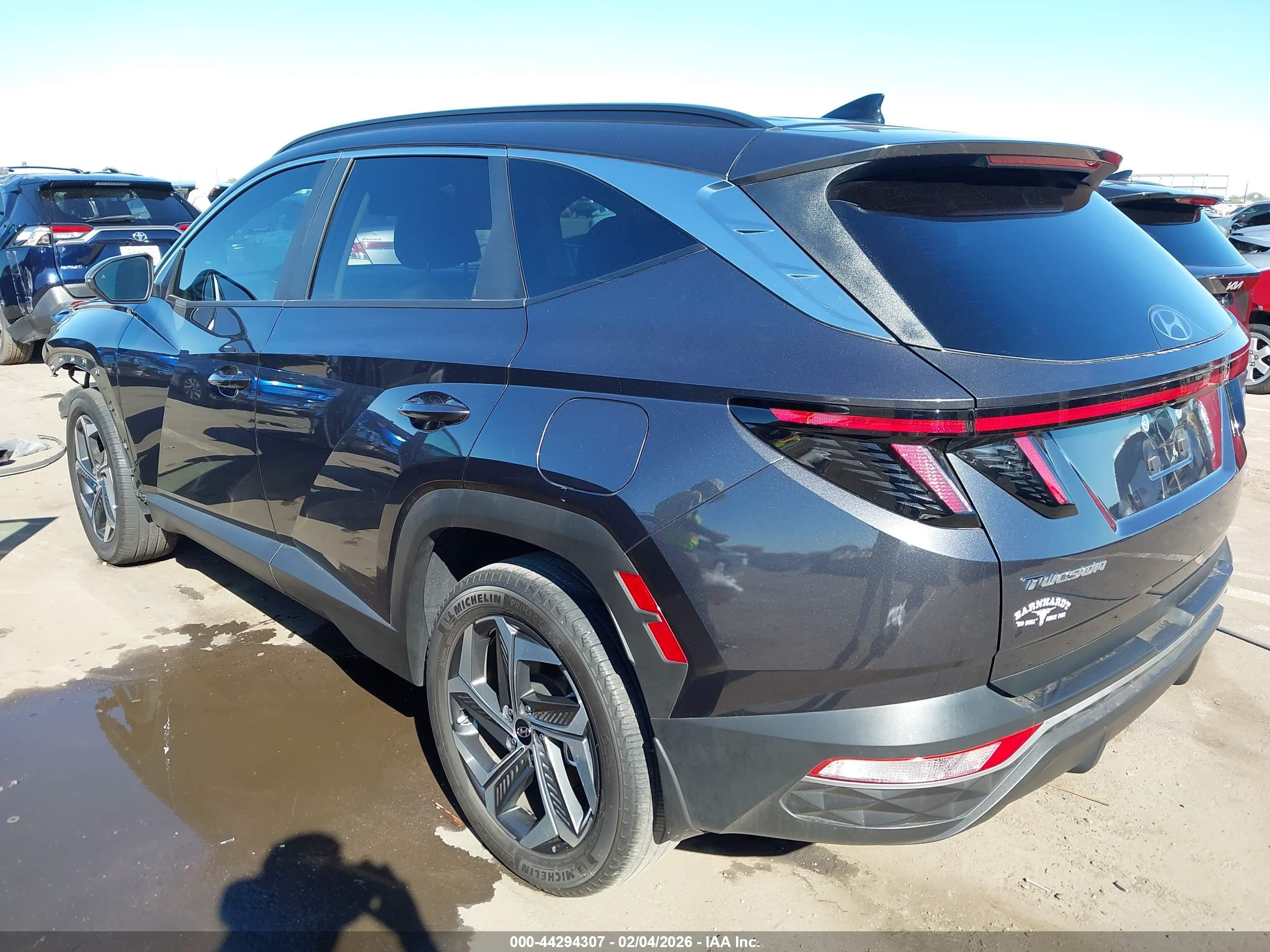 HYUNDAI TUCSON image 3