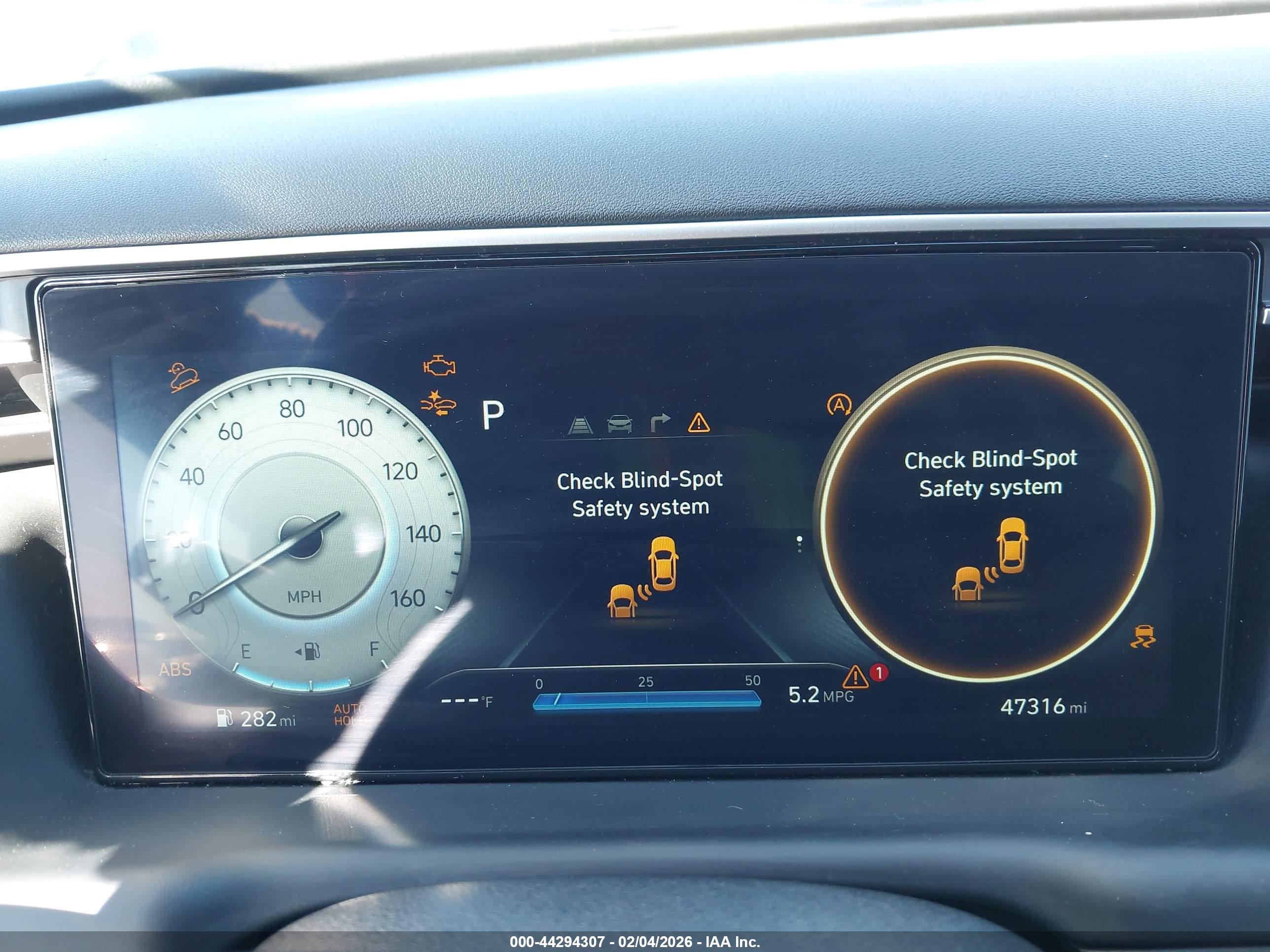 HYUNDAI TUCSON image 7
