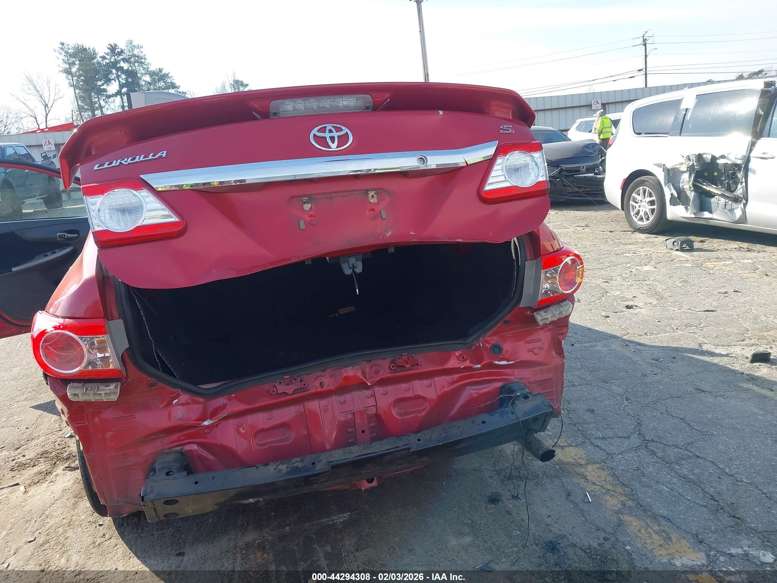TOYOTA COROLLA image 6