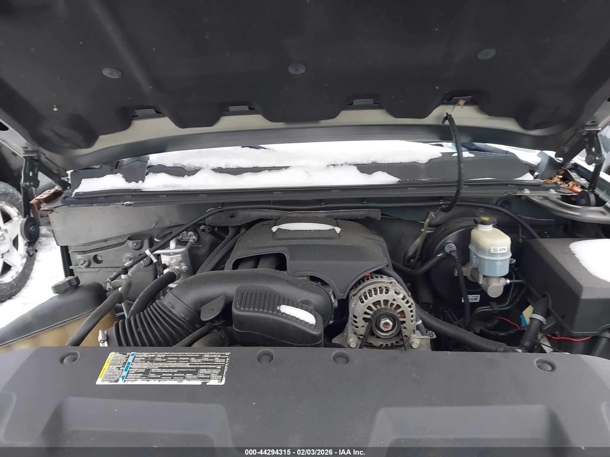 CHEVROLET SILVERADO image 10