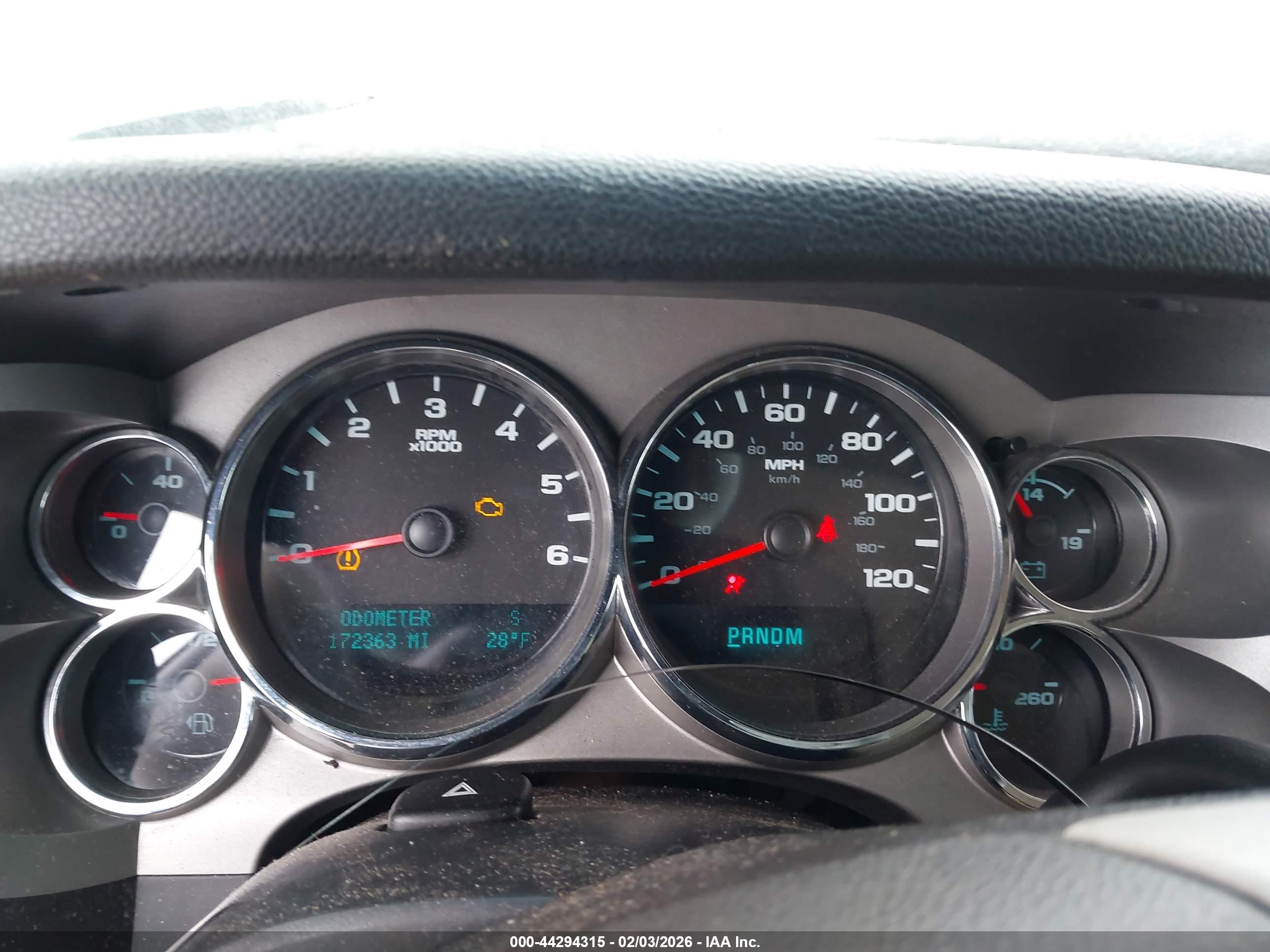 CHEVROLET SILVERADO image 7
