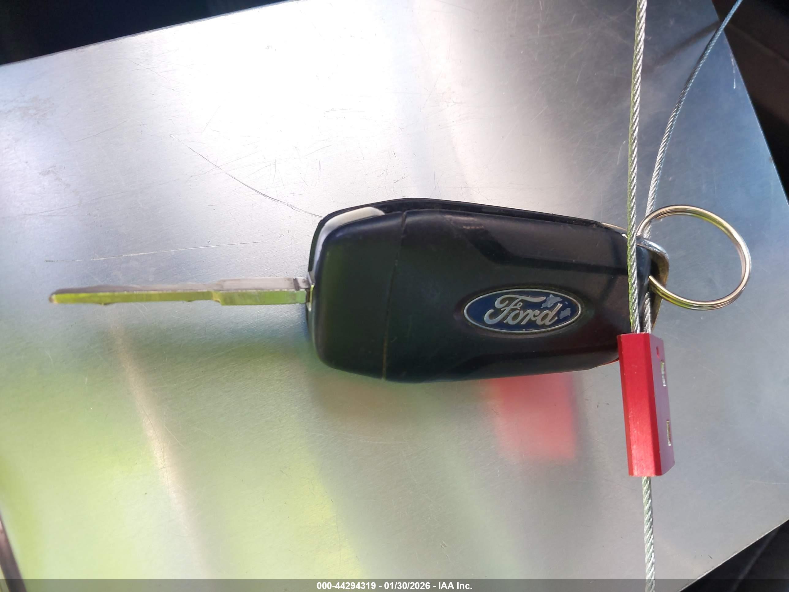 FORD FUSION image 11