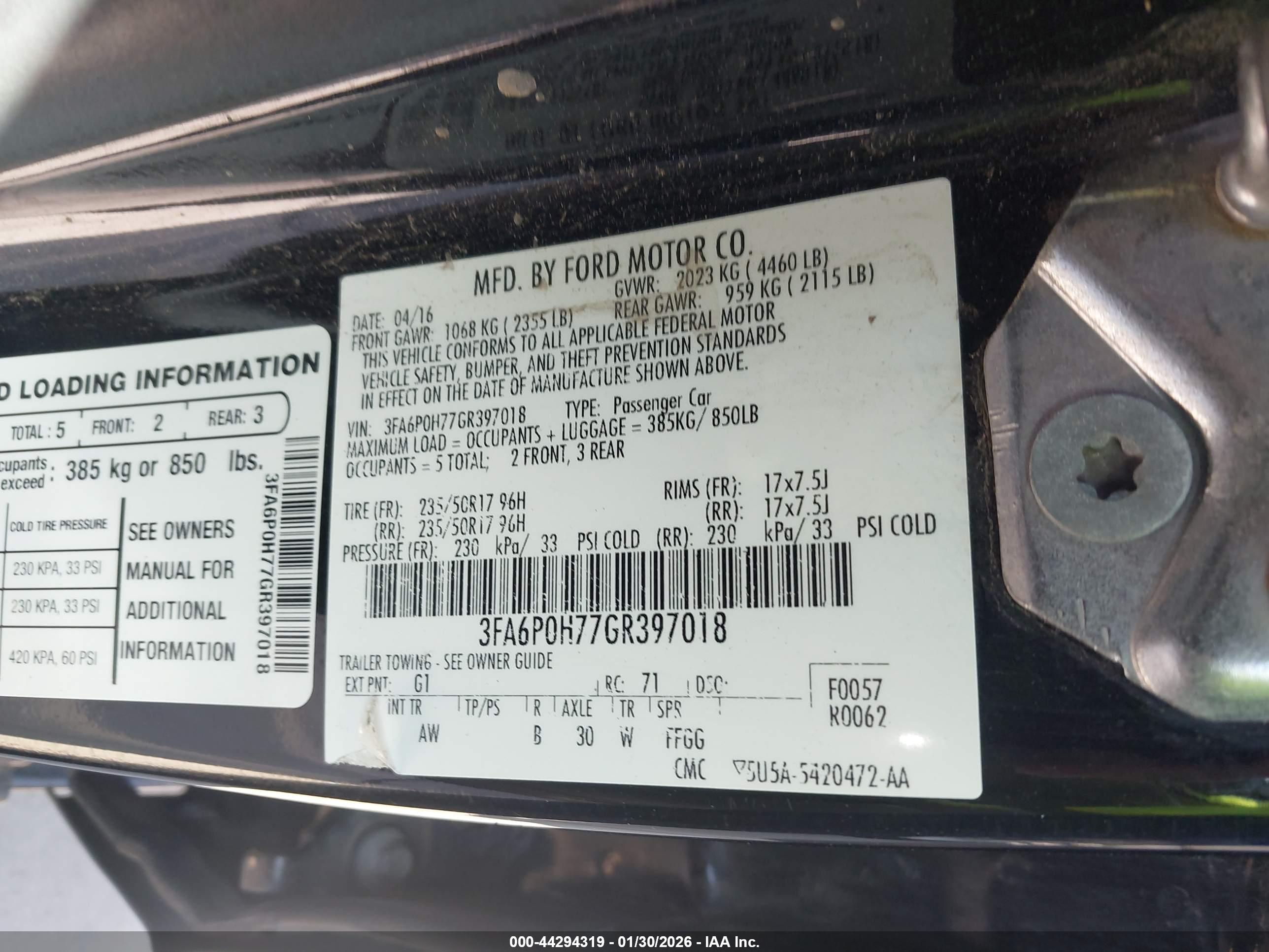 FORD FUSION image 9