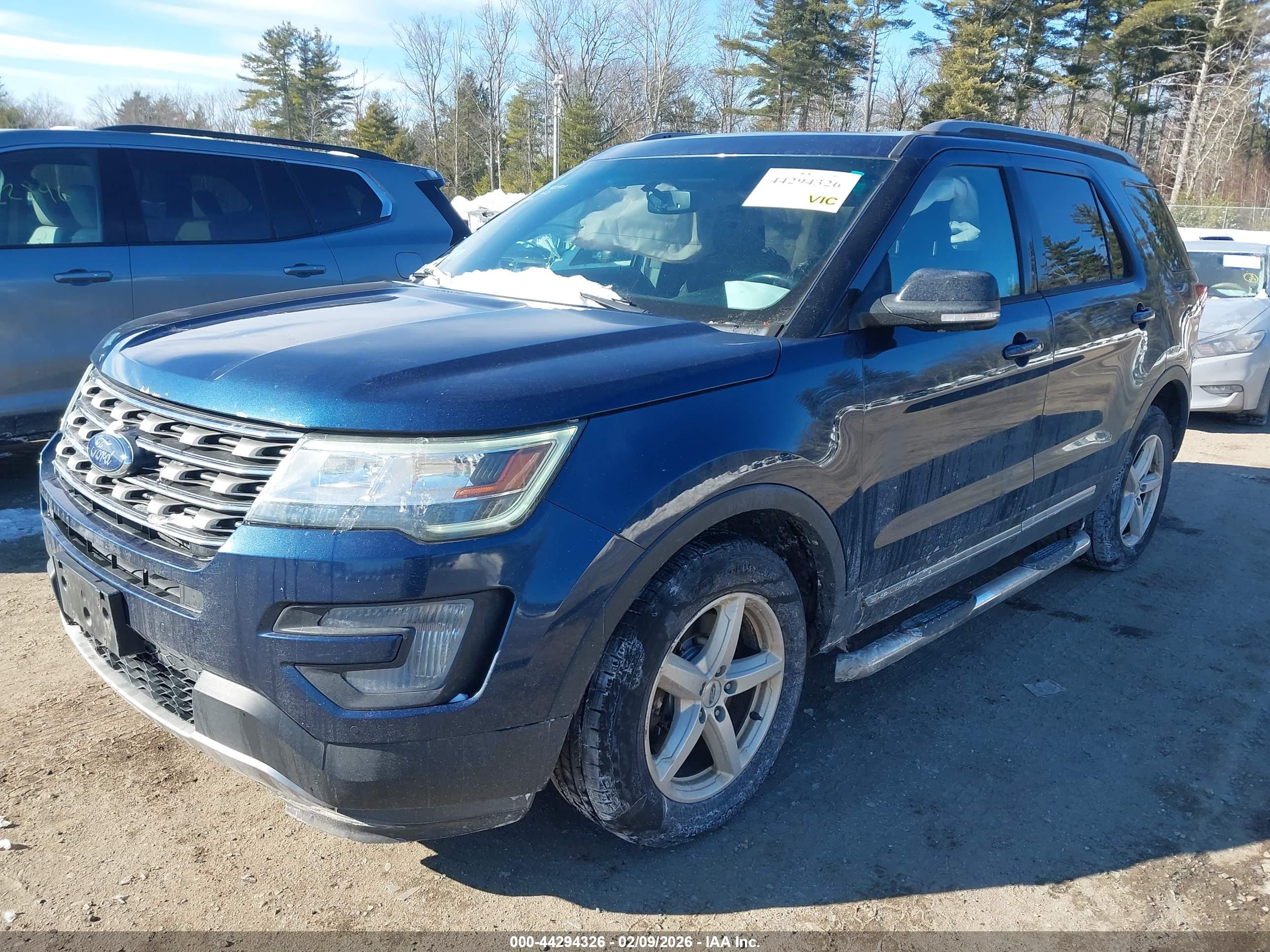 FORD EXPLORER image 2