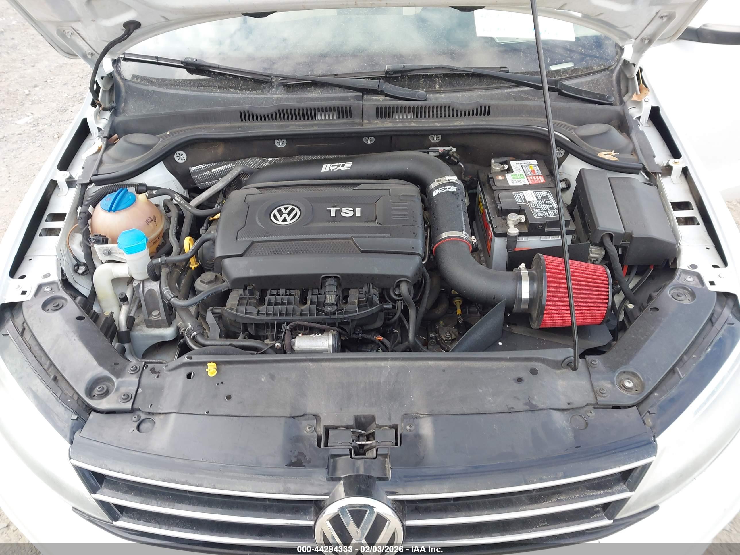 VOLKSWAGEN JETTA image 10