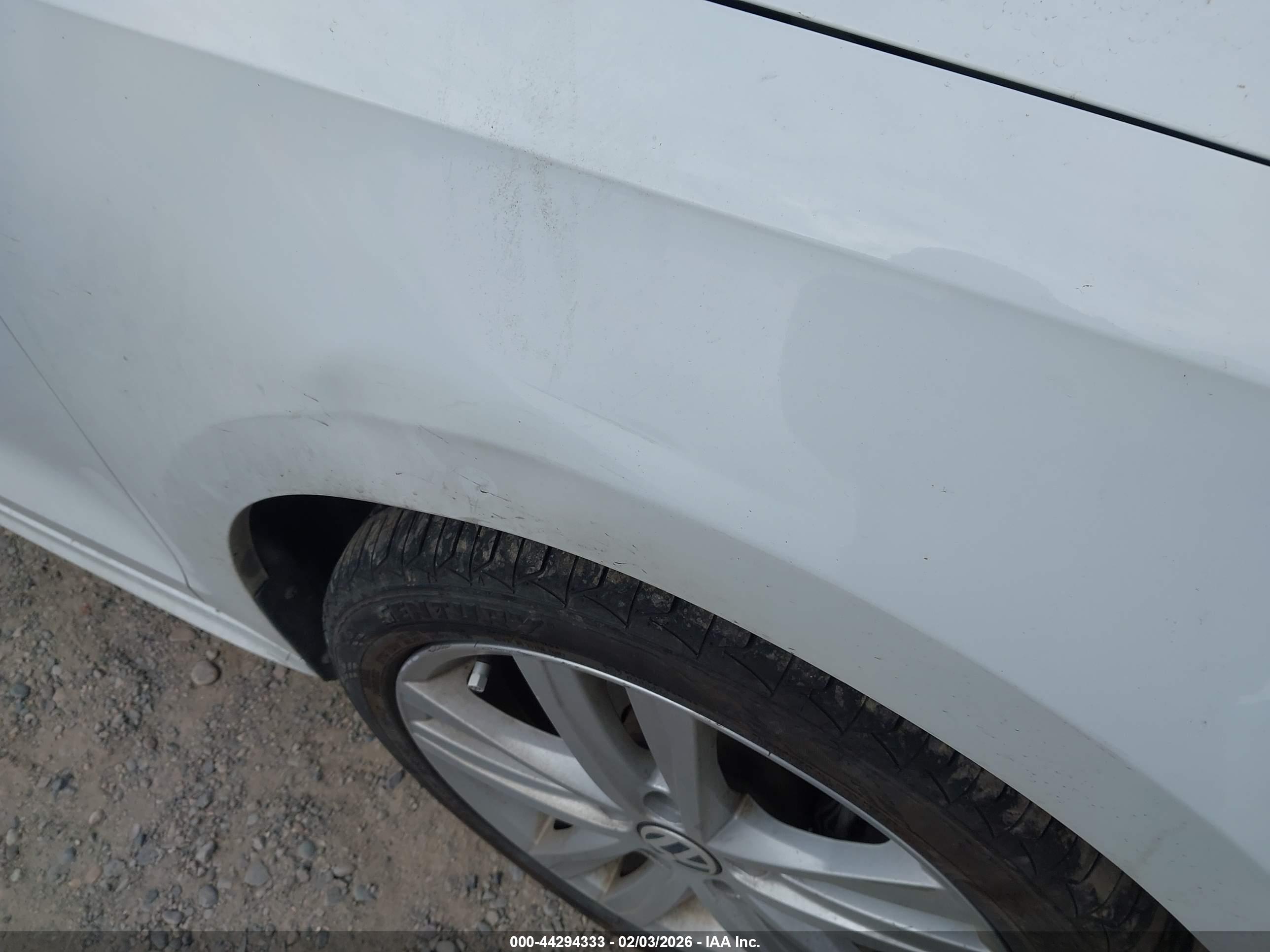 VOLKSWAGEN JETTA image 6