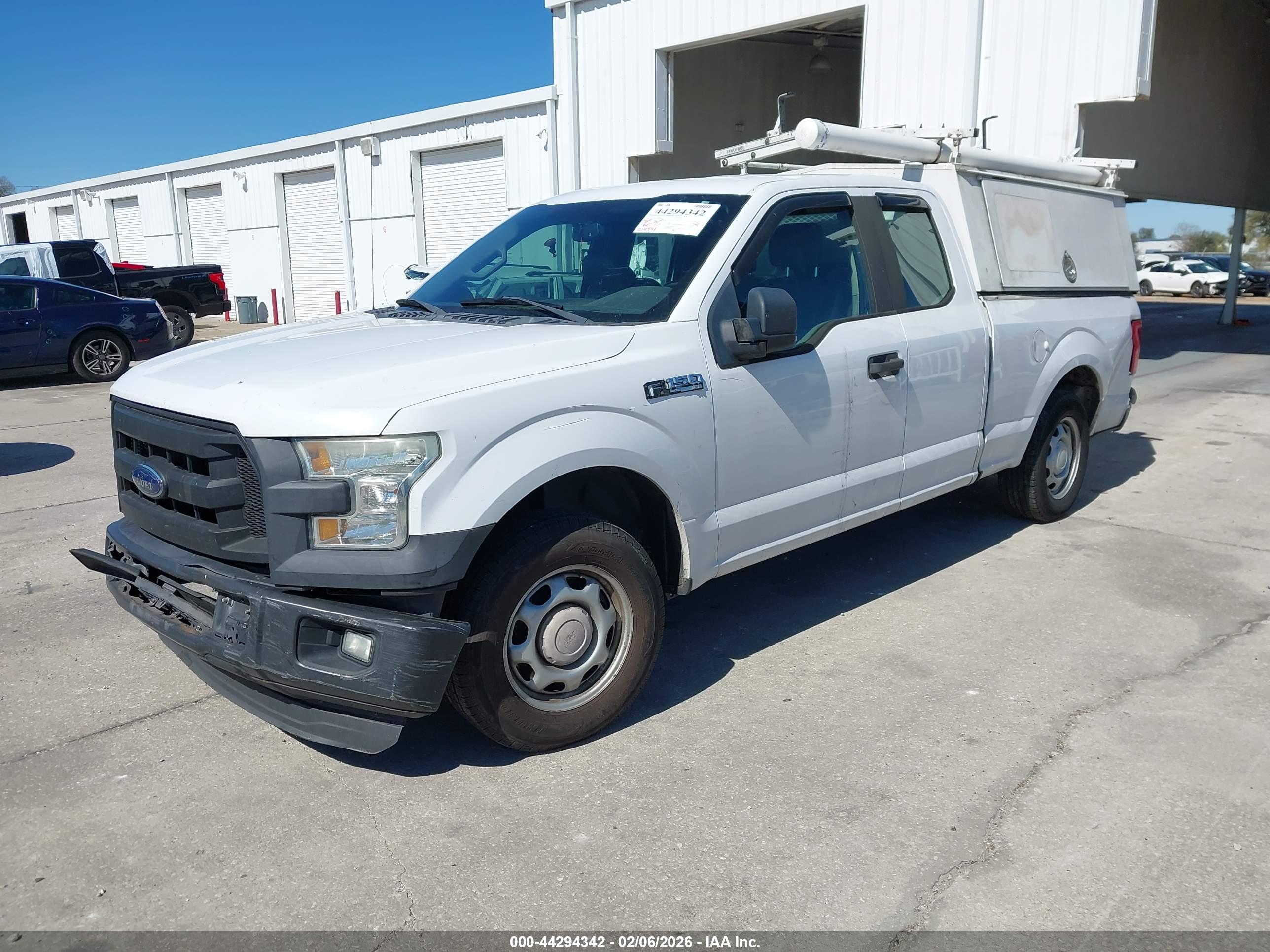 FORD F-150 image 2