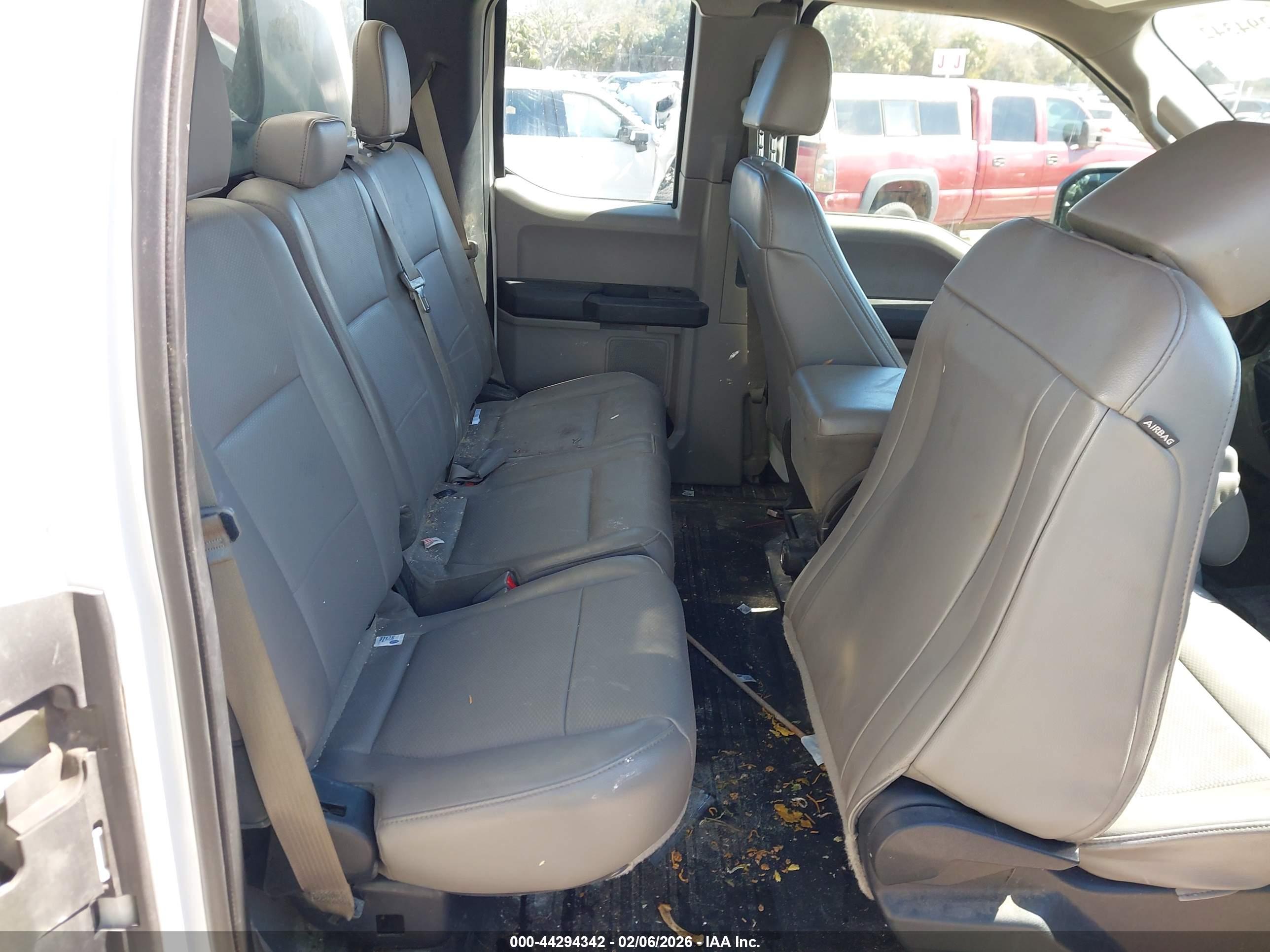 FORD F-150 image 8