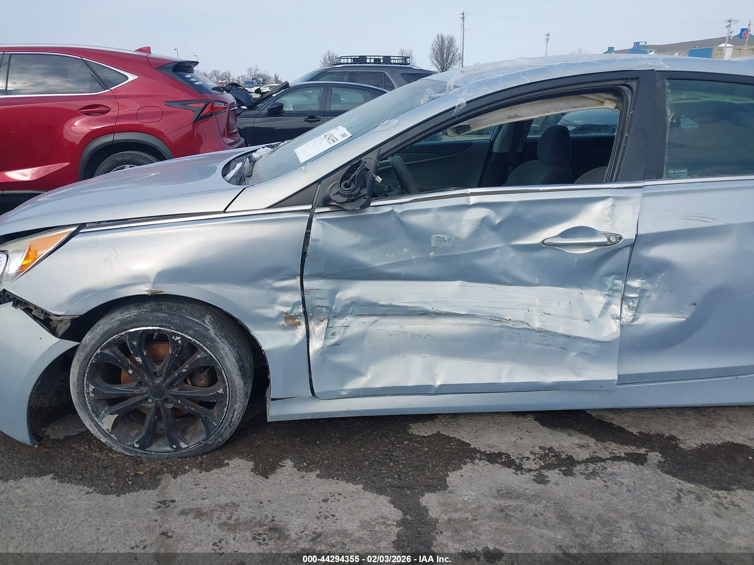 HYUNDAI SONATA image 6