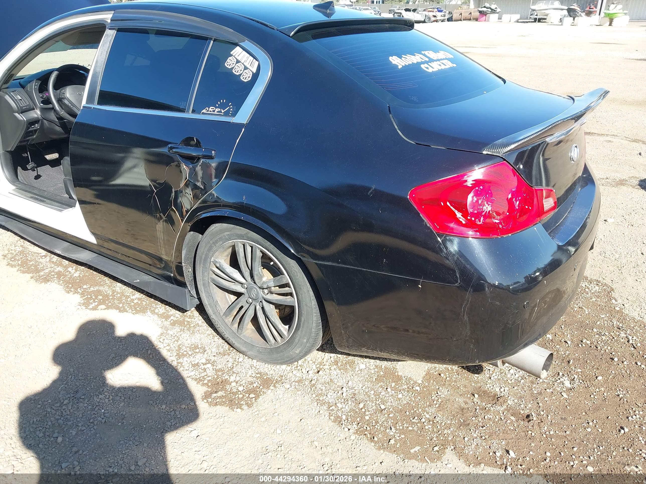 INFINITI G37 image 6