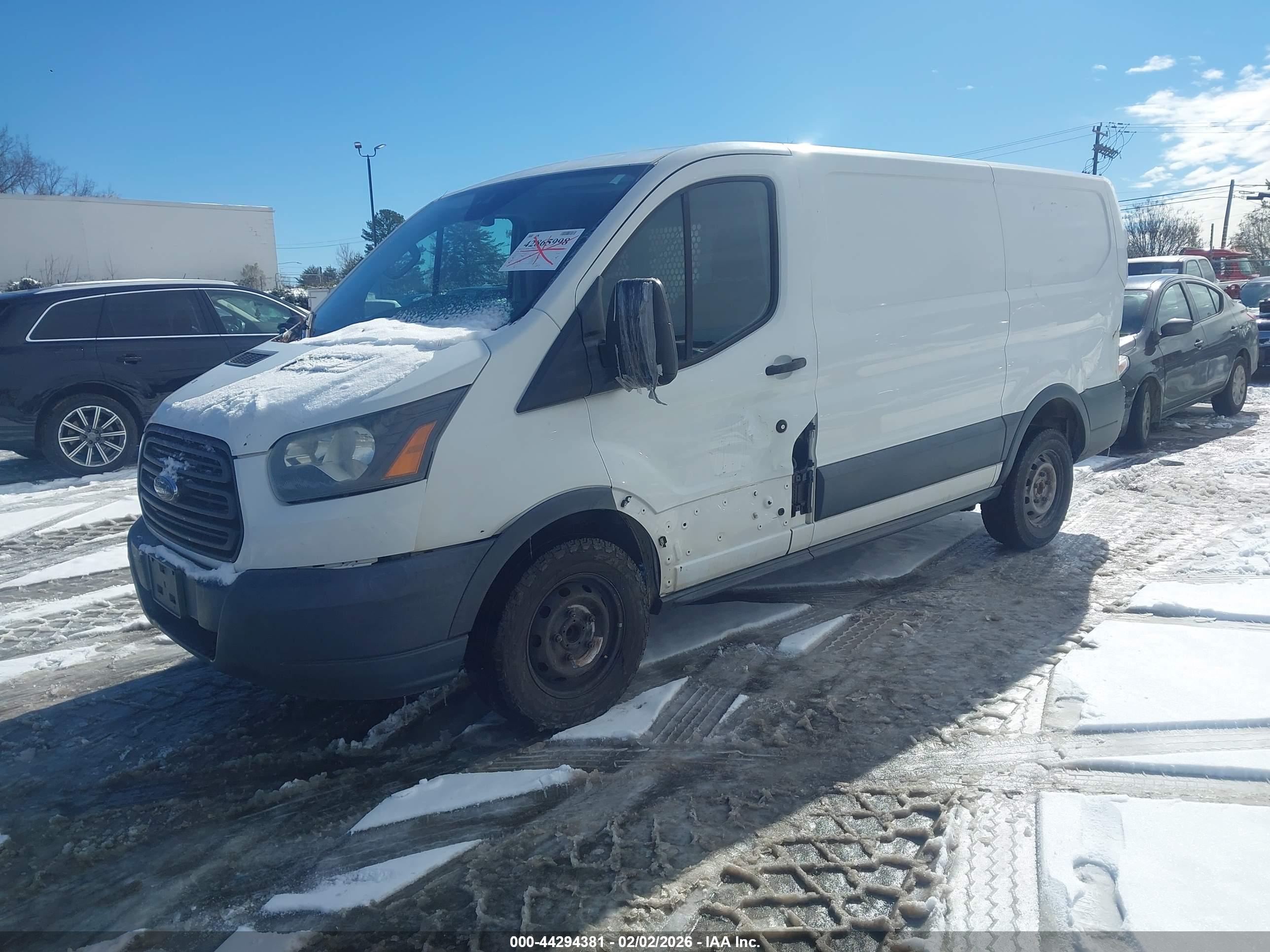 FORD TRANSIT-150 image 2