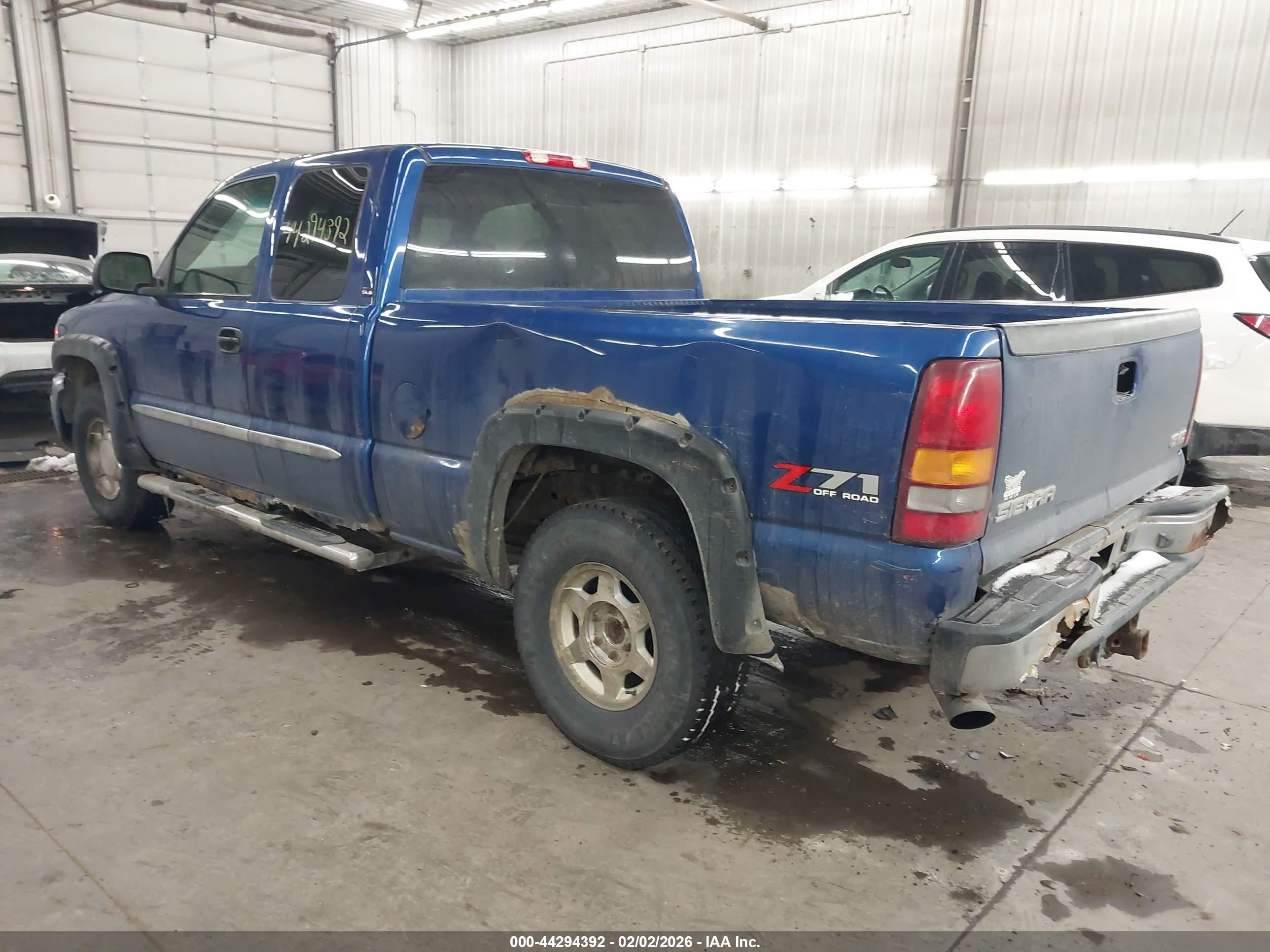 GMC SIERRA image 3