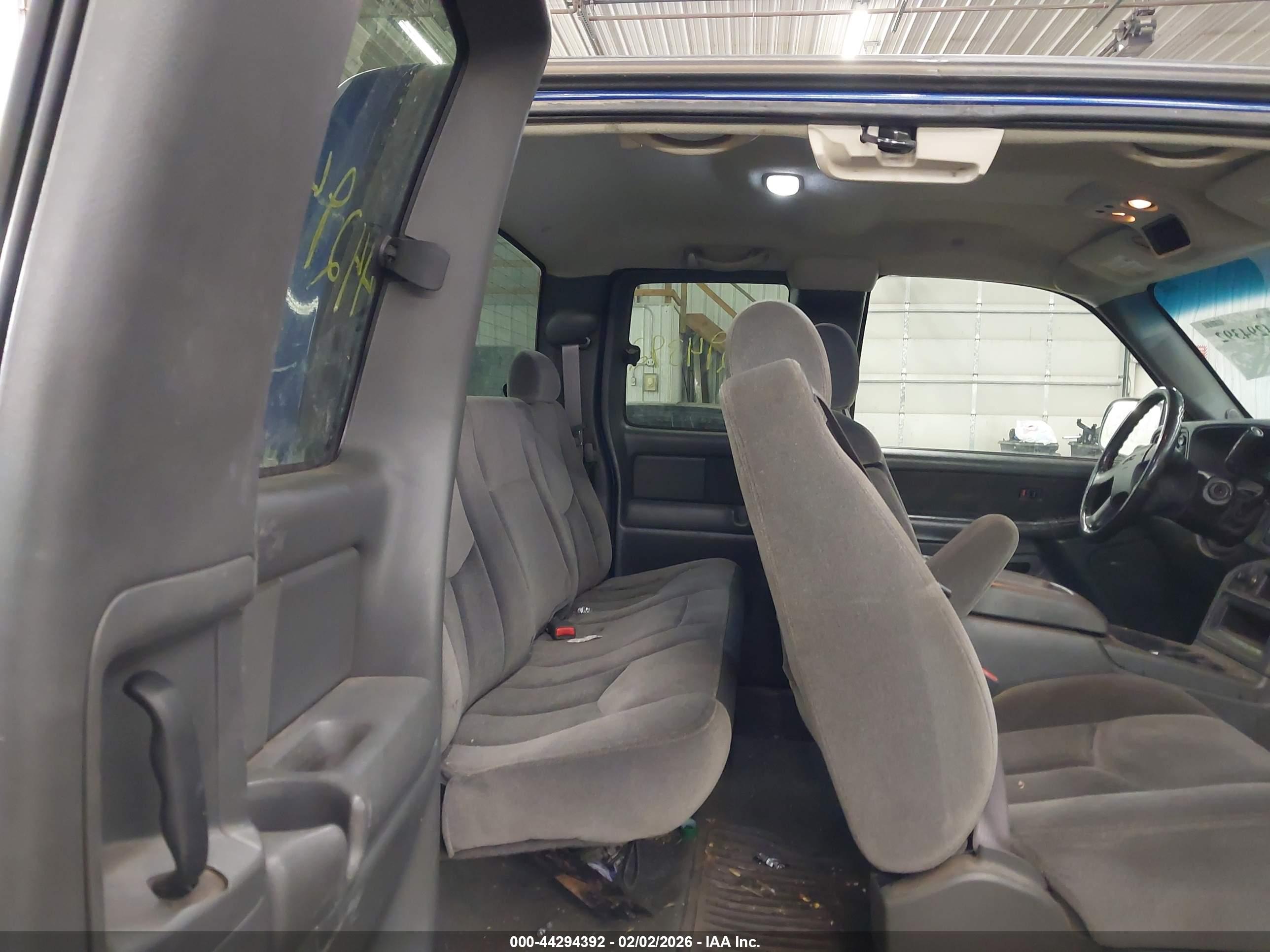 GMC SIERRA image 8