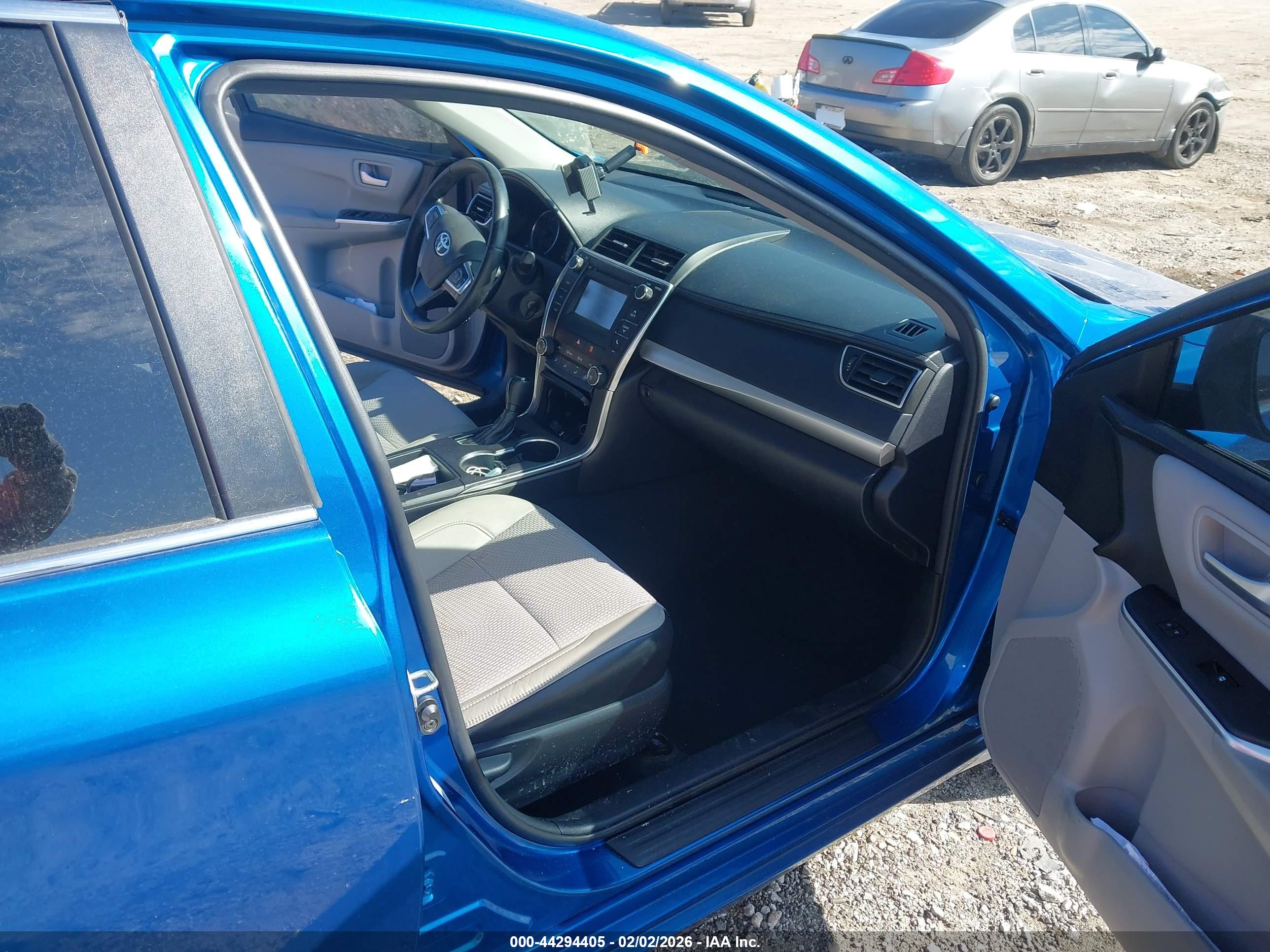 TOYOTA CAMRY image 5