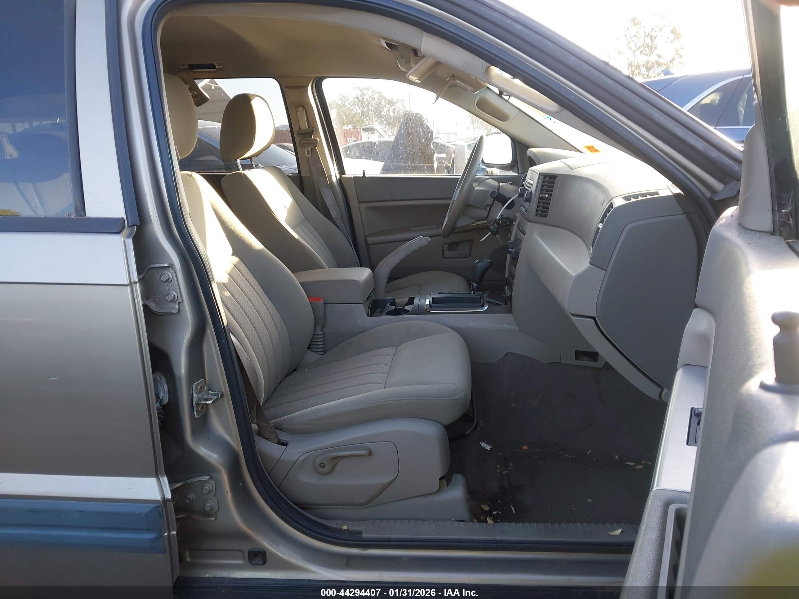 JEEP GRAND image 5
