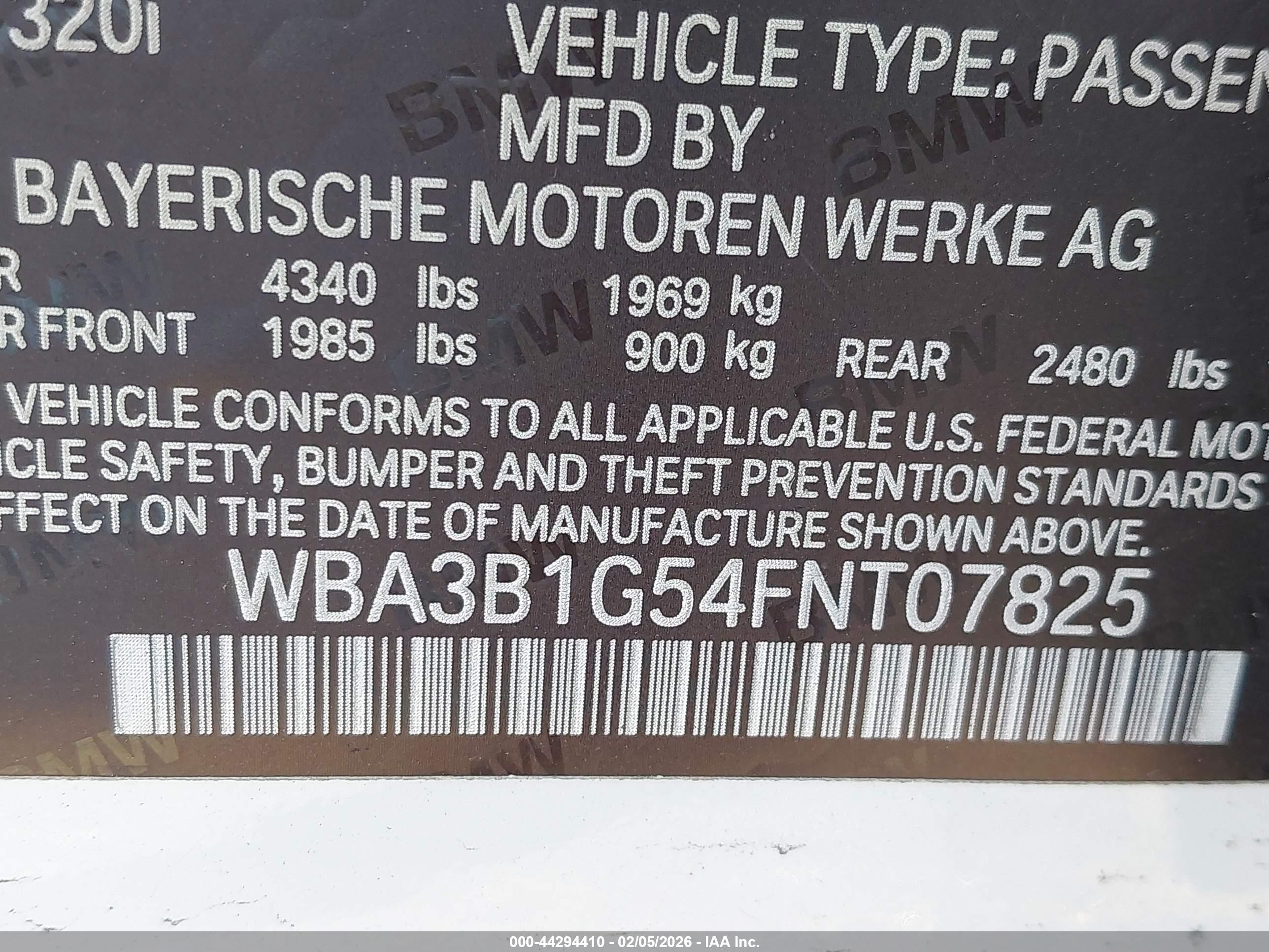 BMW 320I image 9
