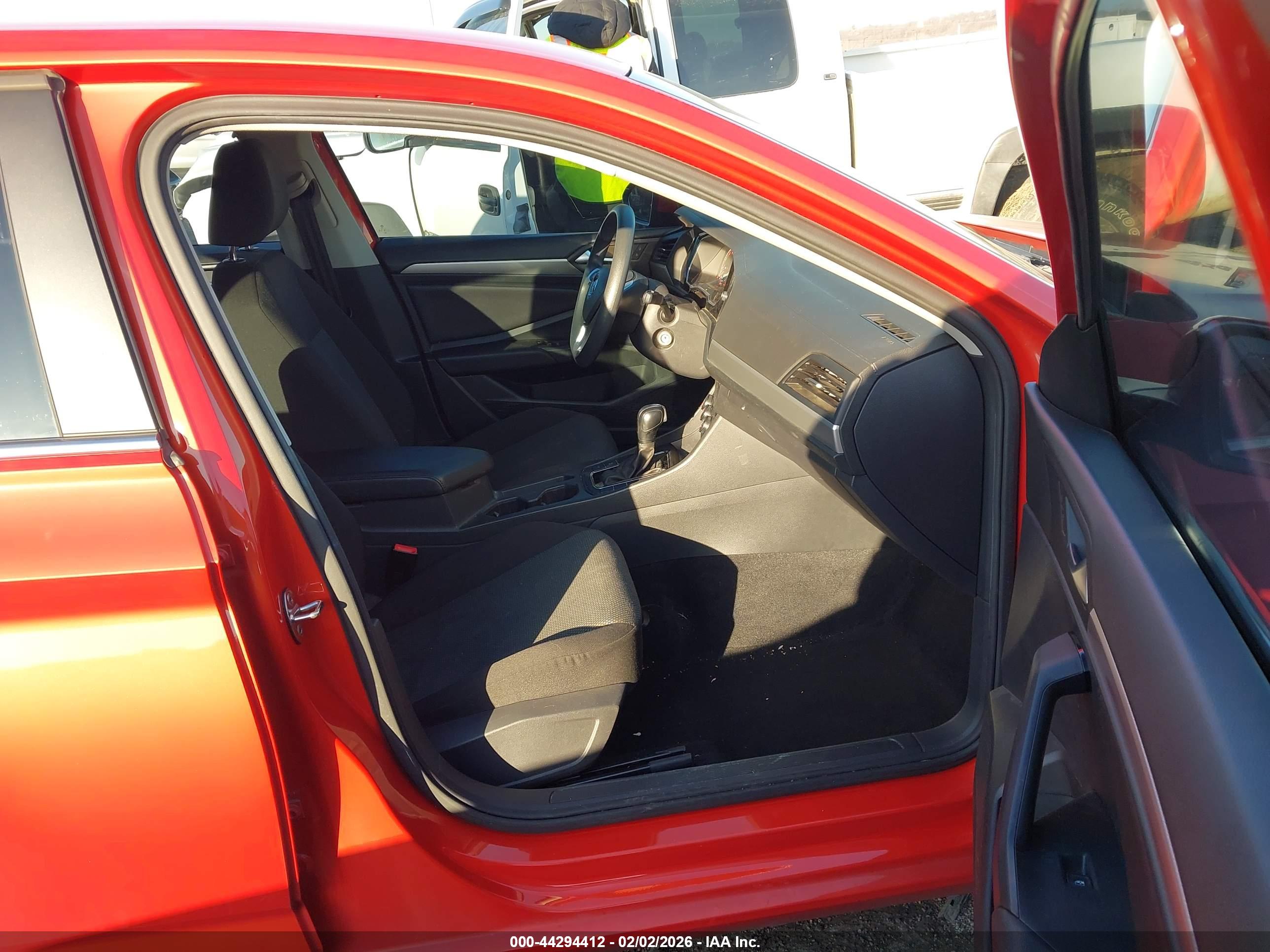 VOLKSWAGEN JETTA image 5