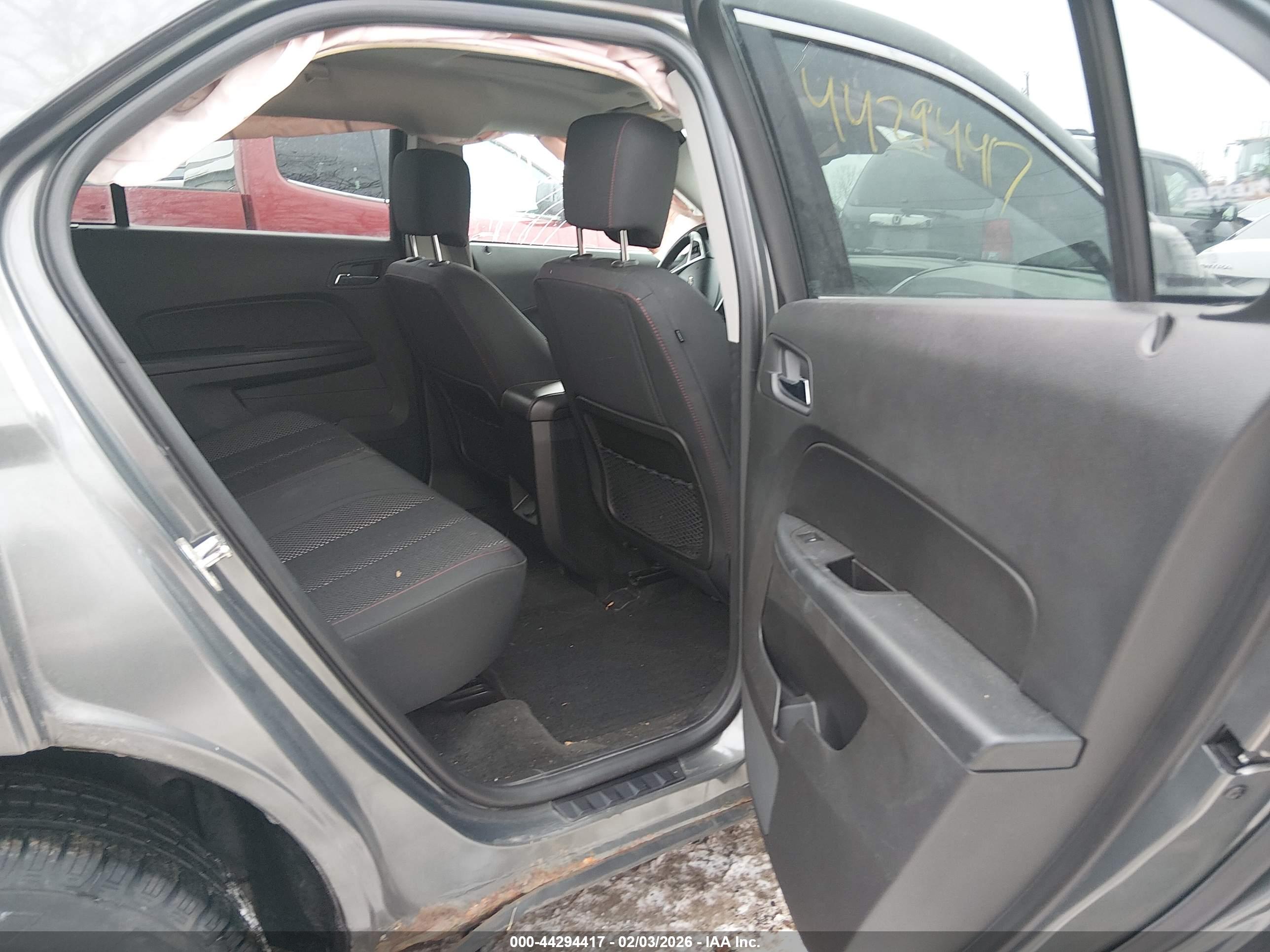 CHEVROLET EQUINOX image 8