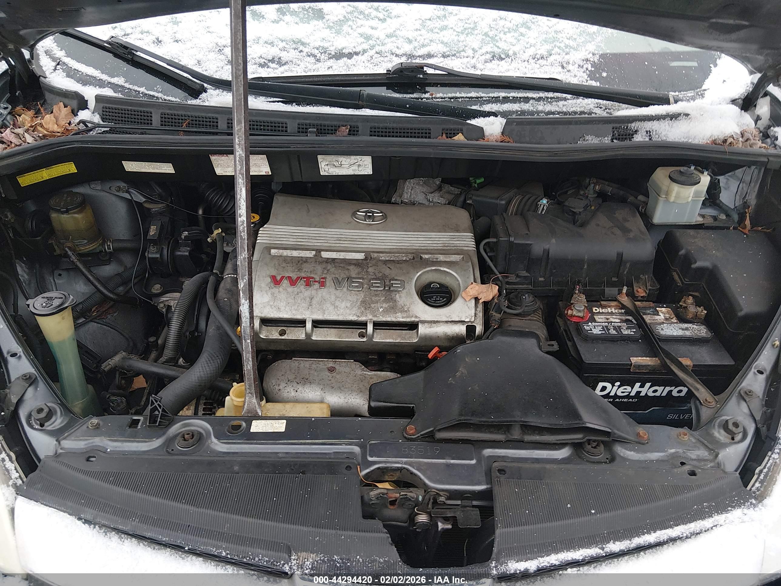 TOYOTA SIENNA image 10