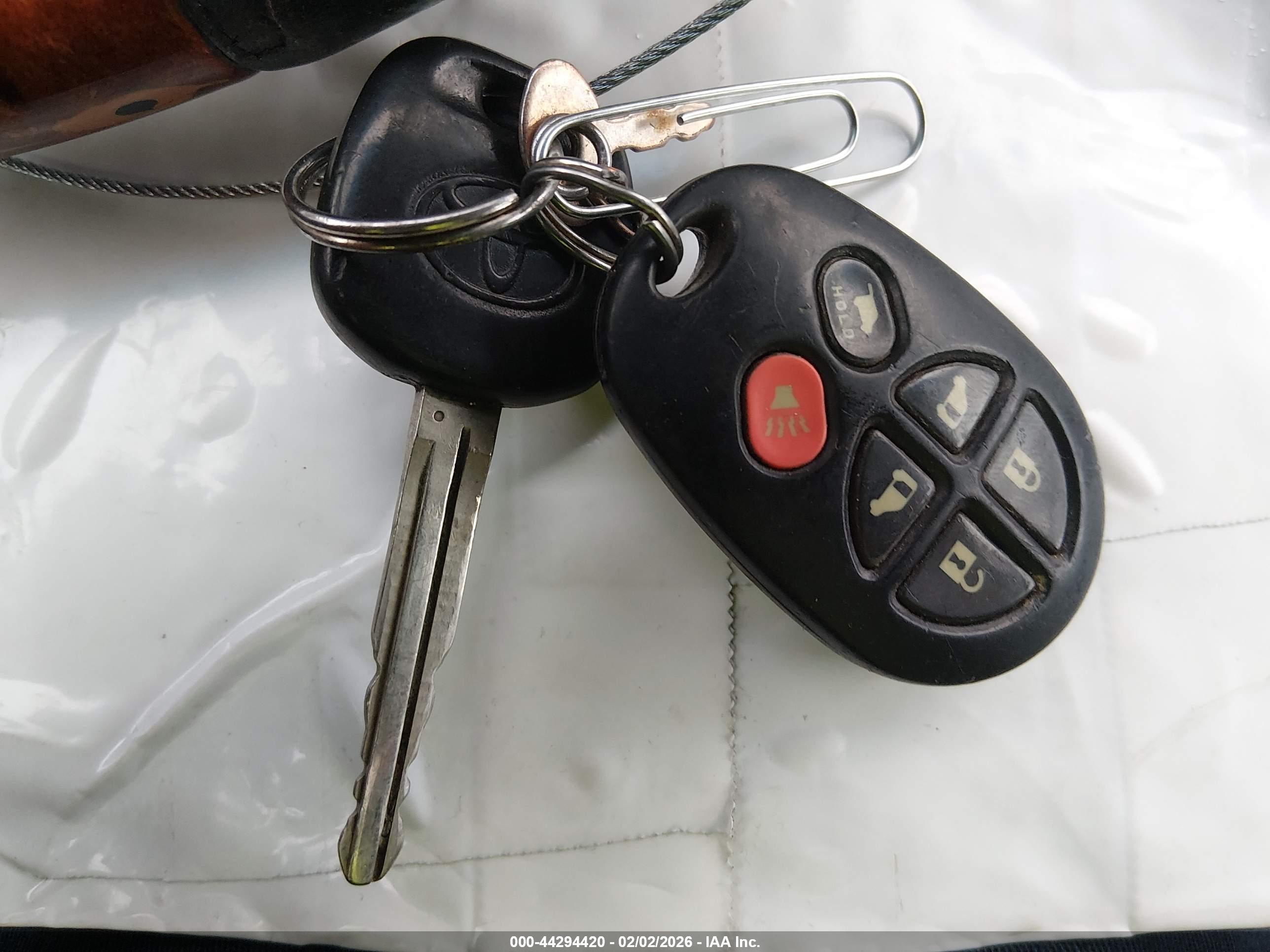 TOYOTA SIENNA image 11