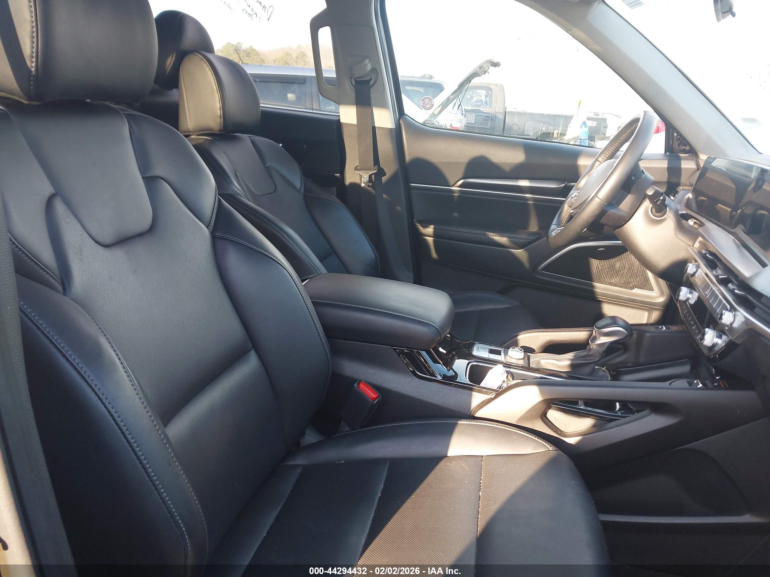 KIA TELLURIDE image 5