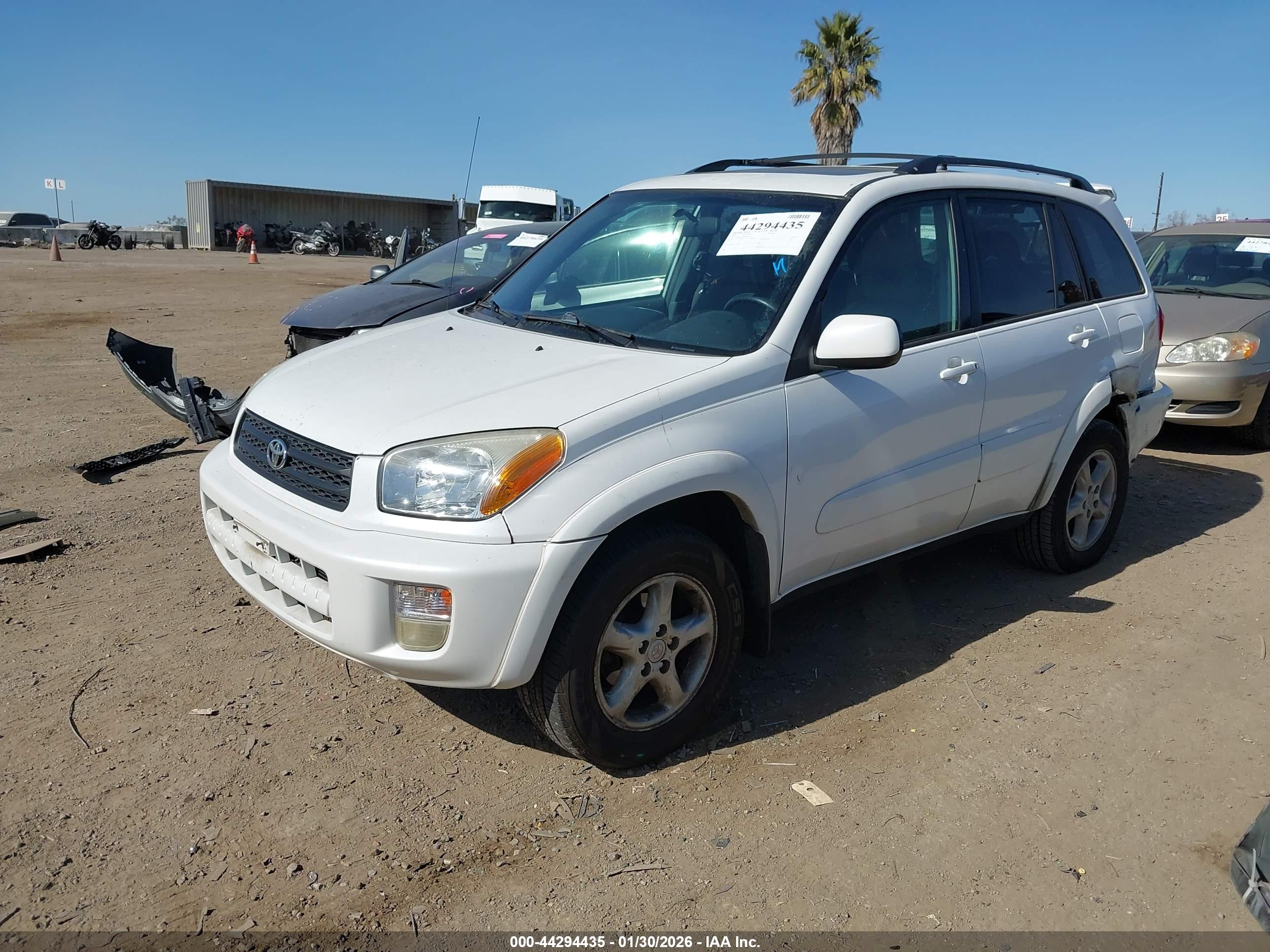 TOYOTA RAV4 image 2