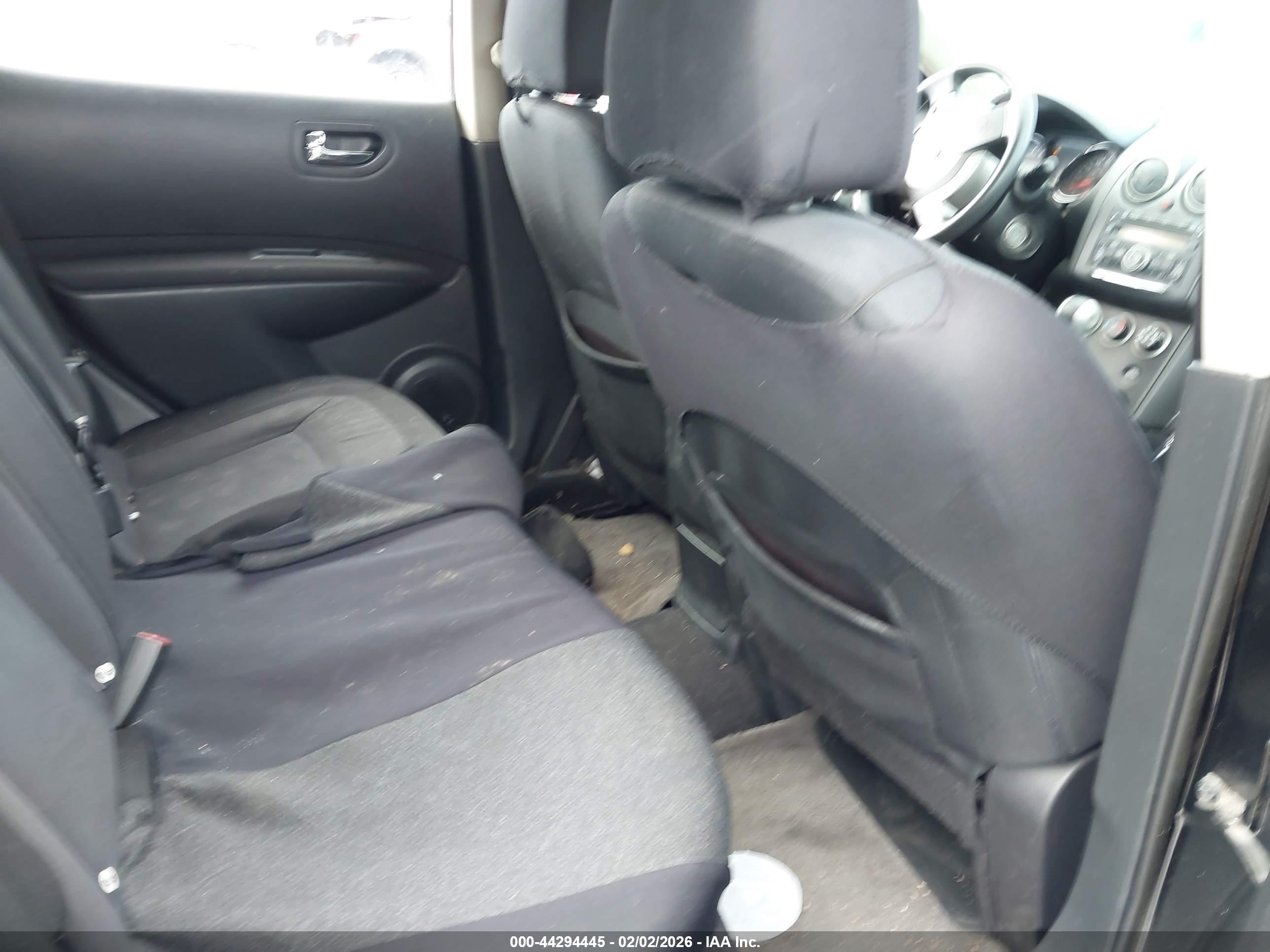 NISSAN ROGUE image 8