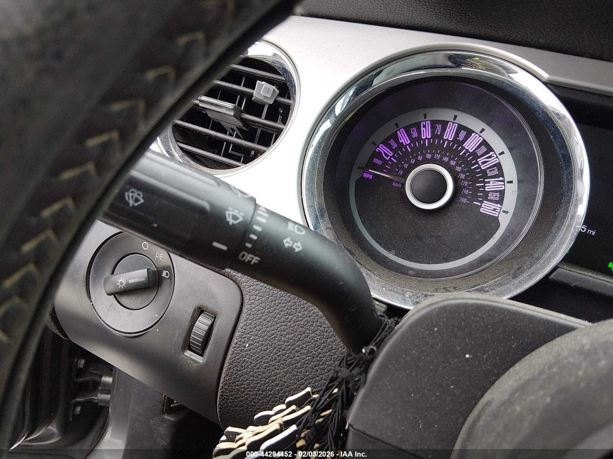 FORD MUSTANG image 7