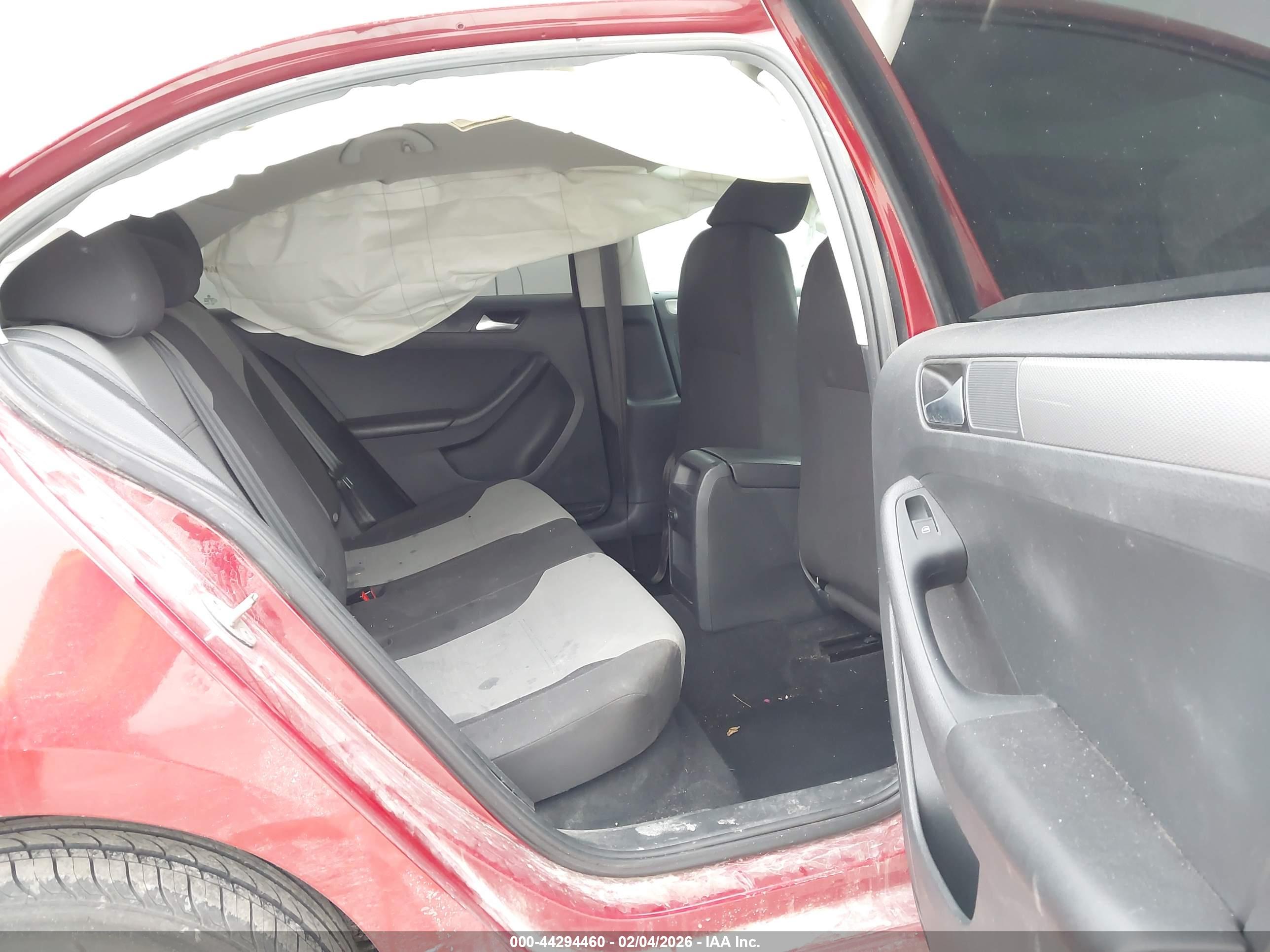 VOLKSWAGEN JETTA image 8
