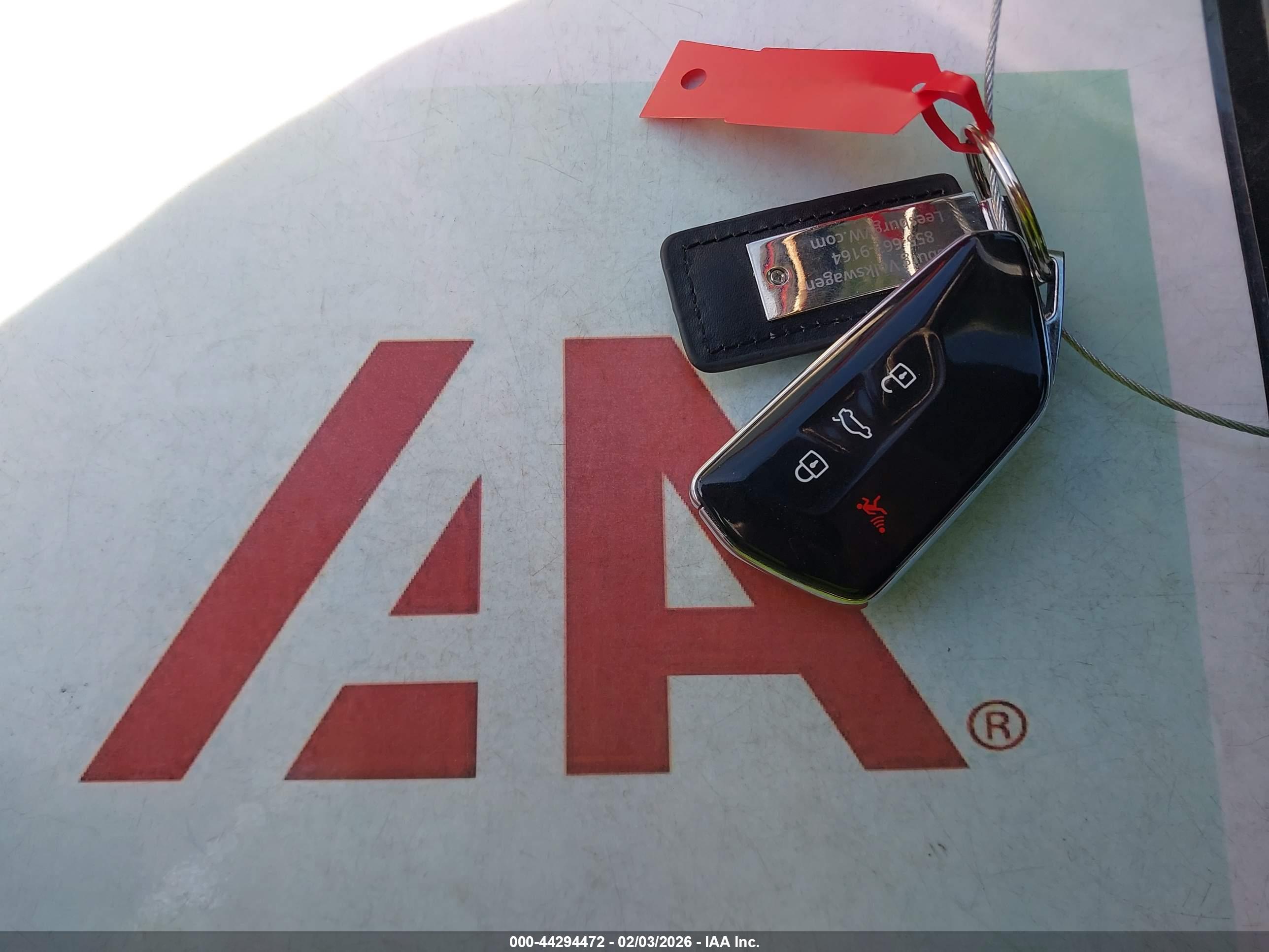 VOLKSWAGEN ID.4 image 11