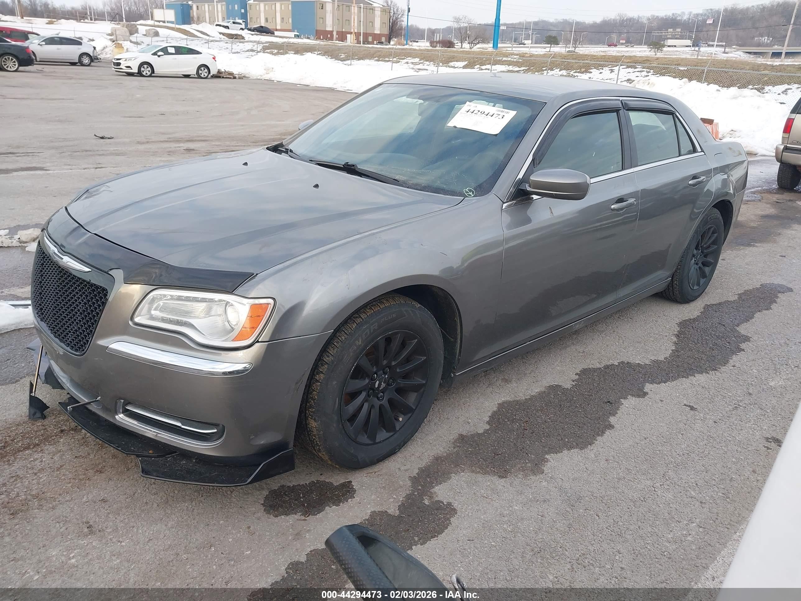 CHRYSLER 300 image 2