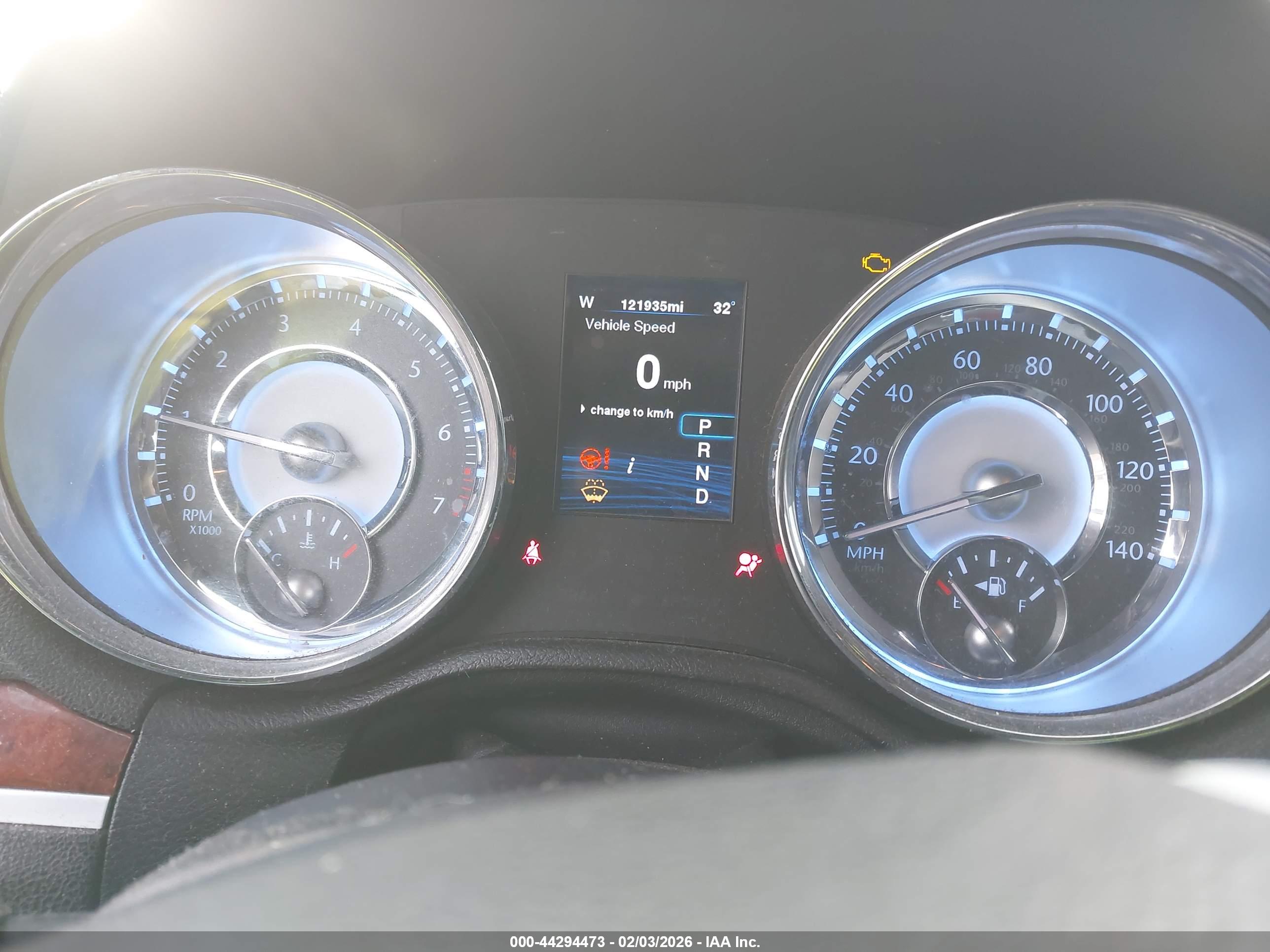 CHRYSLER 300 image 7