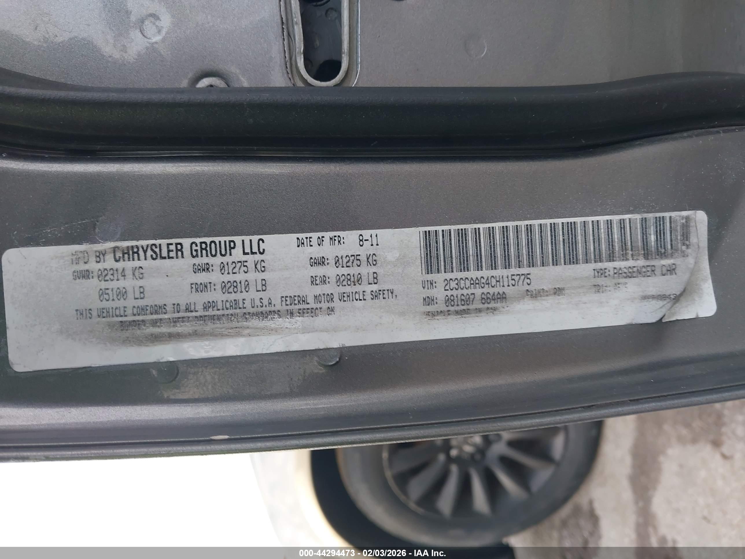 CHRYSLER 300 image 9