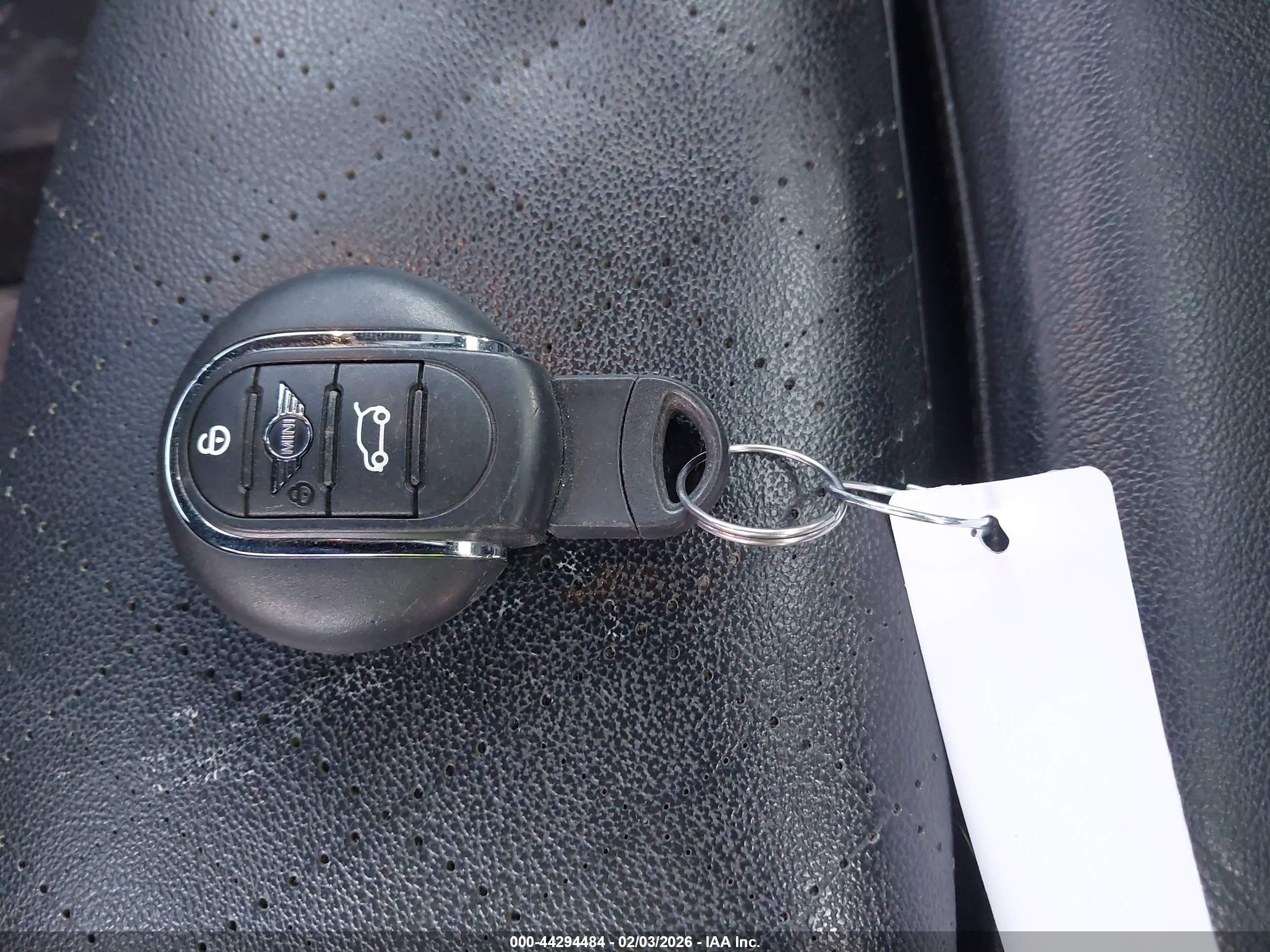 MINI COUNTRYMAN image 11