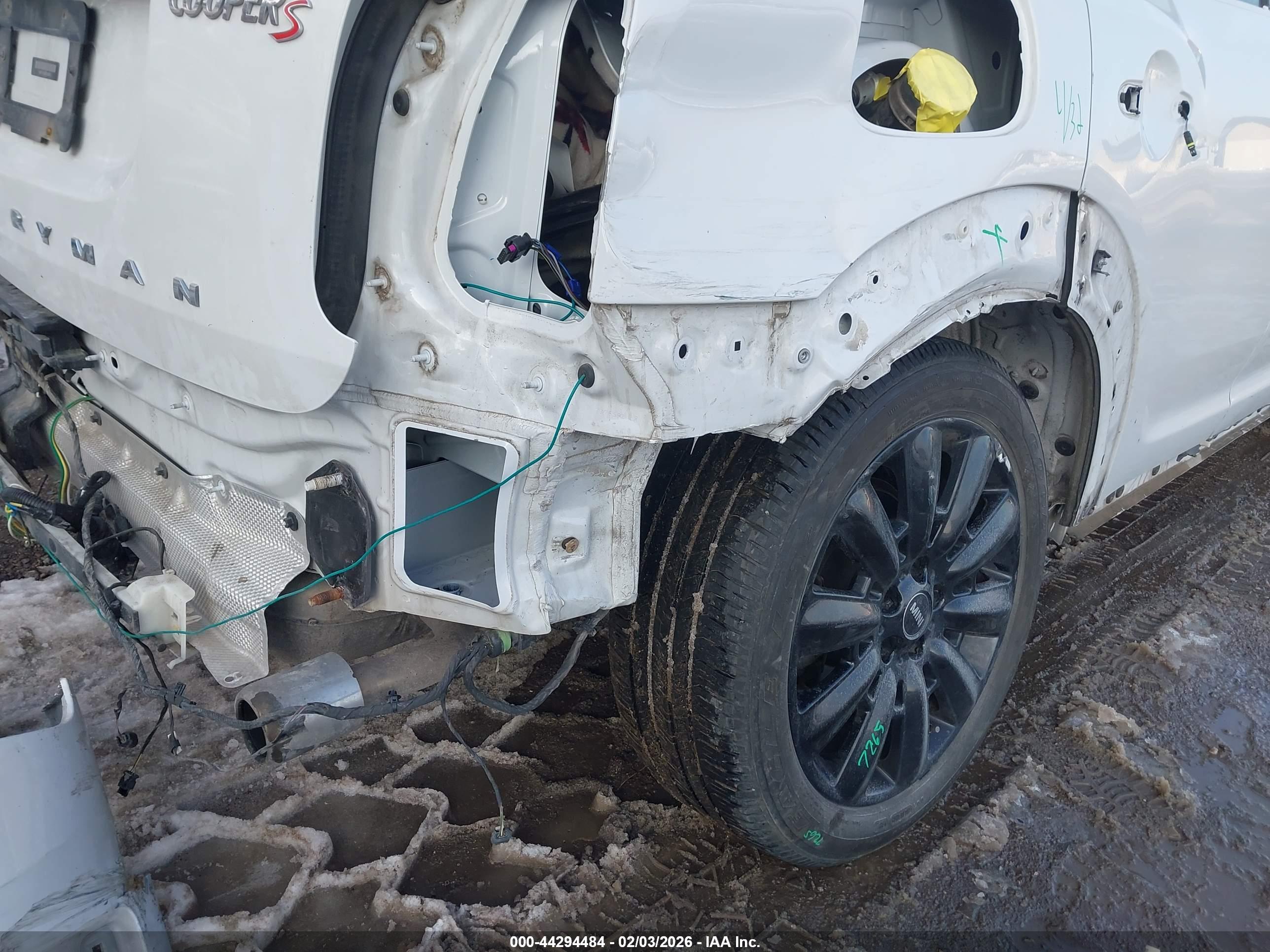 MINI COUNTRYMAN image 6