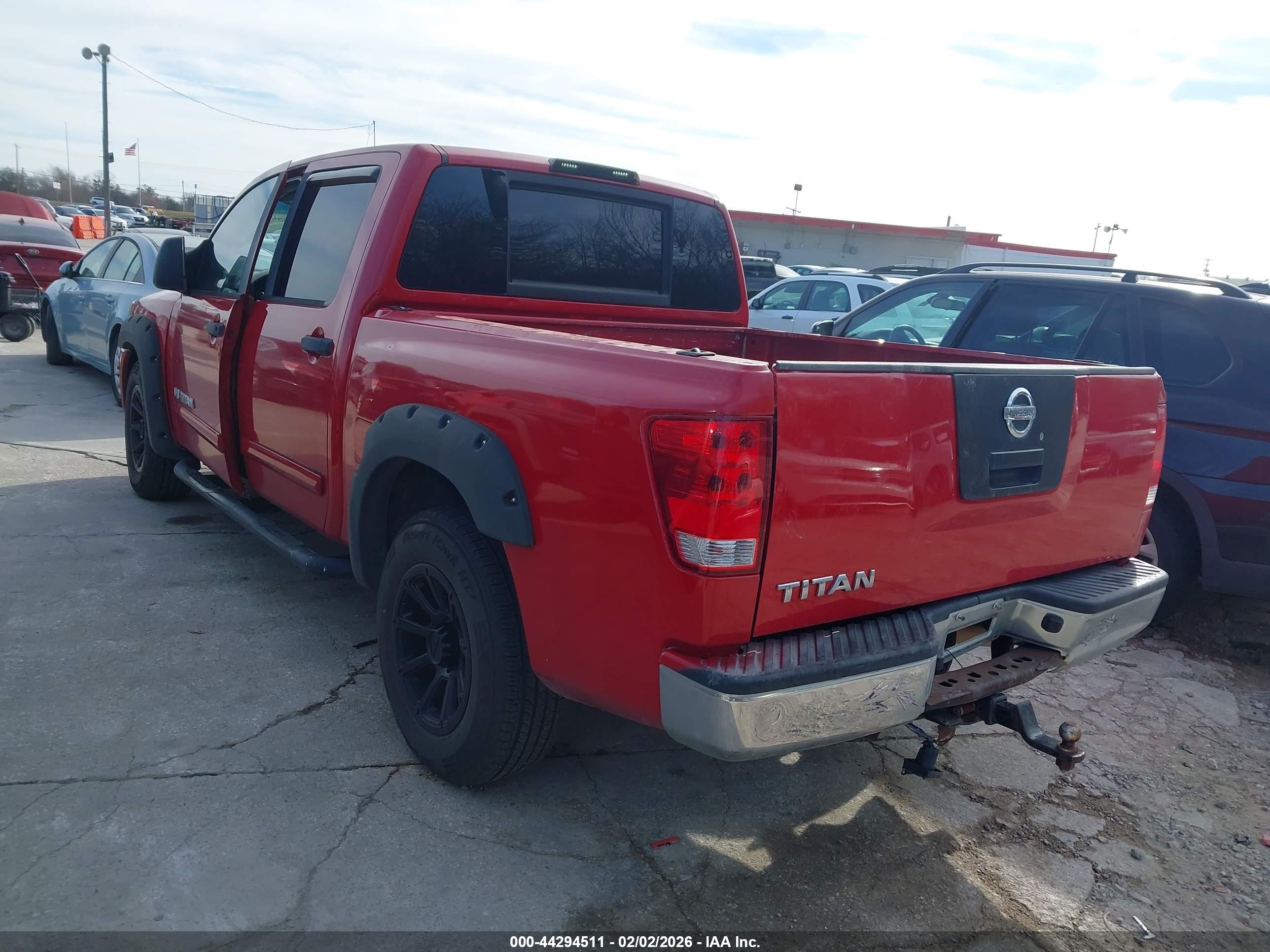 NISSAN TITAN image 3