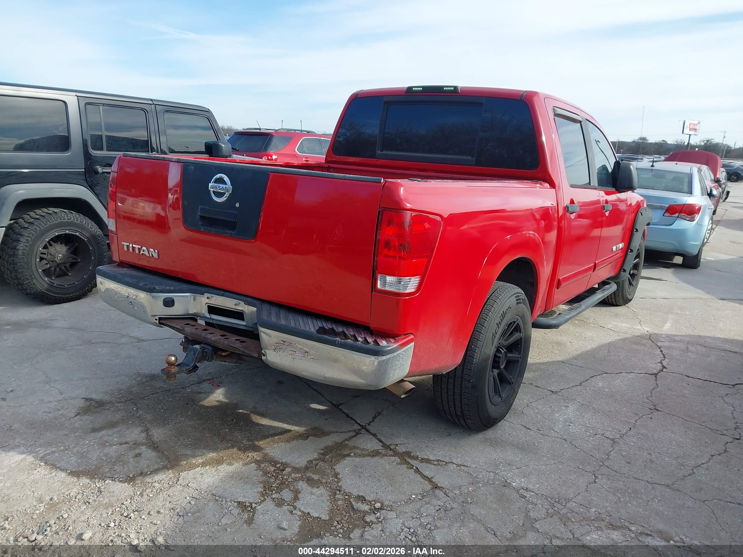 NISSAN TITAN image 4