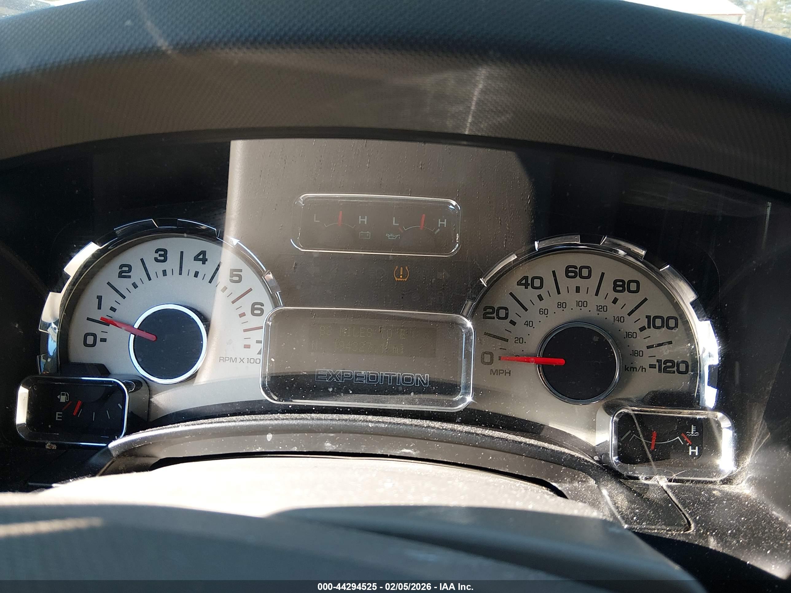 FORD EXPEDITION image 7